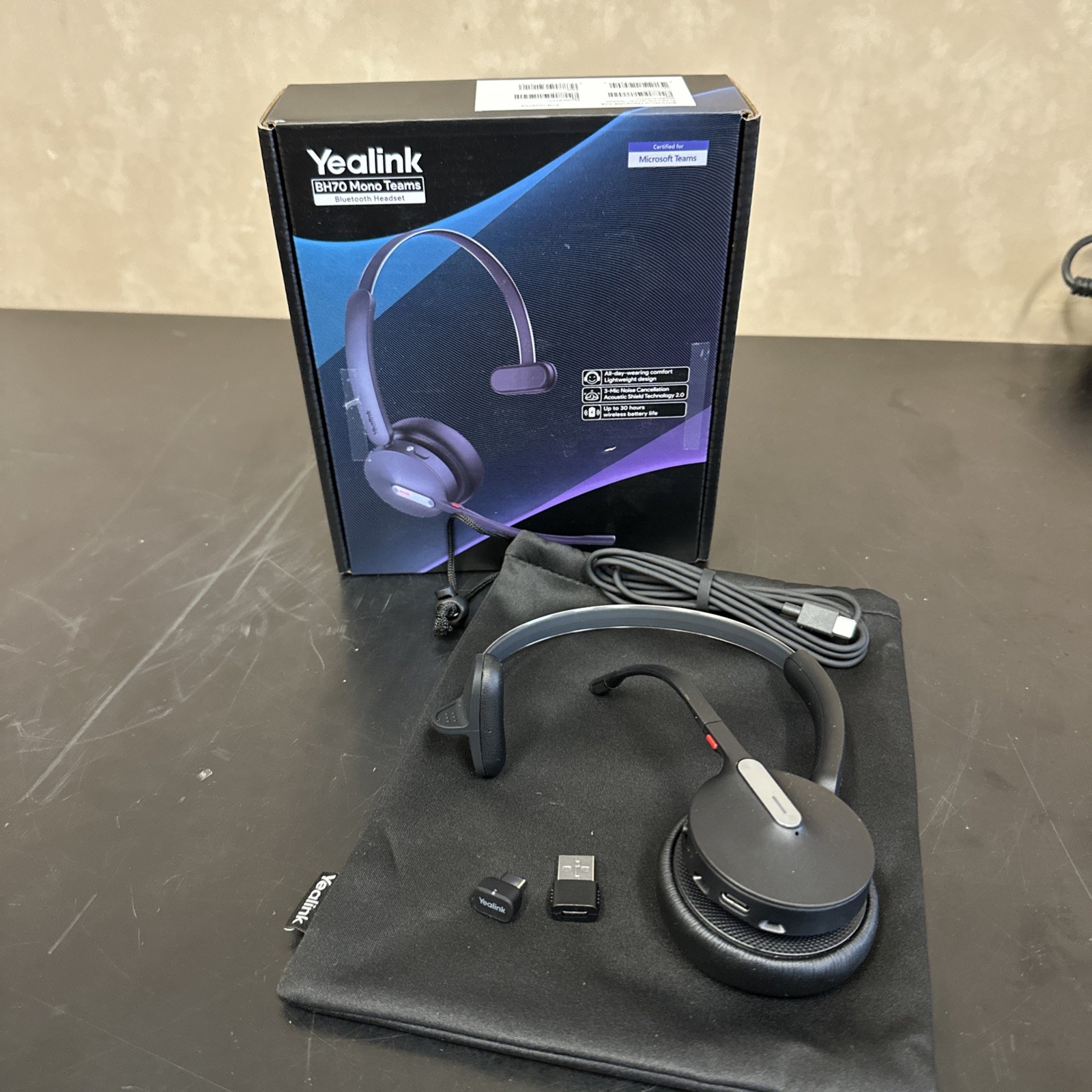 Yealink BH70 Mono Bluetooth Headset w/Mic, Microsoft Teams, USB-C/A - Black