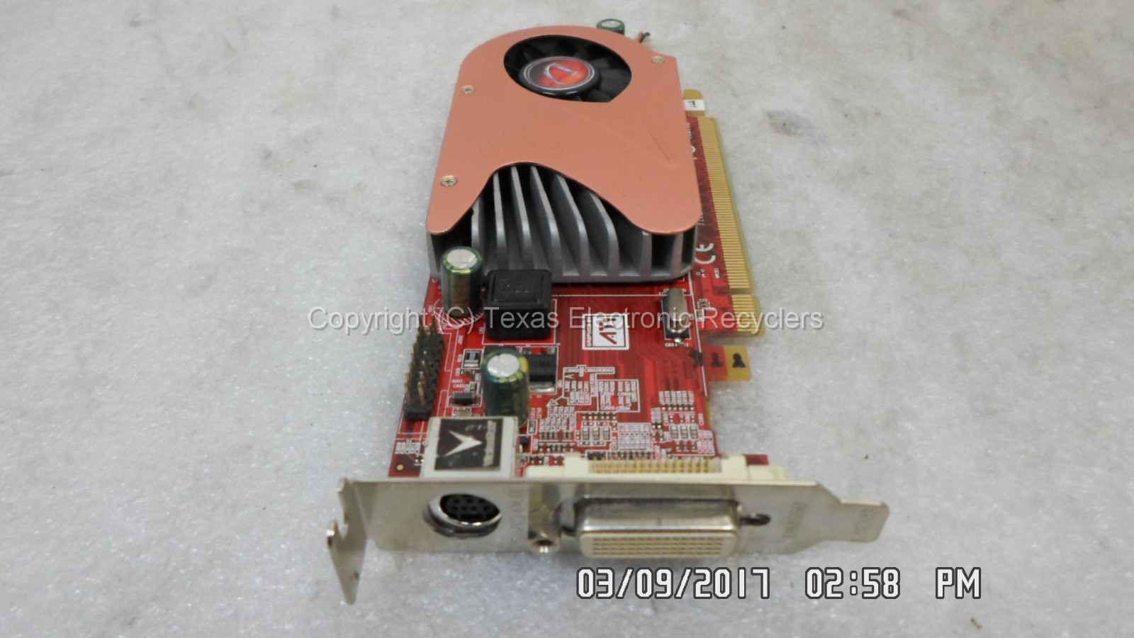 VisionTek VTK-400590 900273 ATI Radeon 512MB PCI-E Video Card