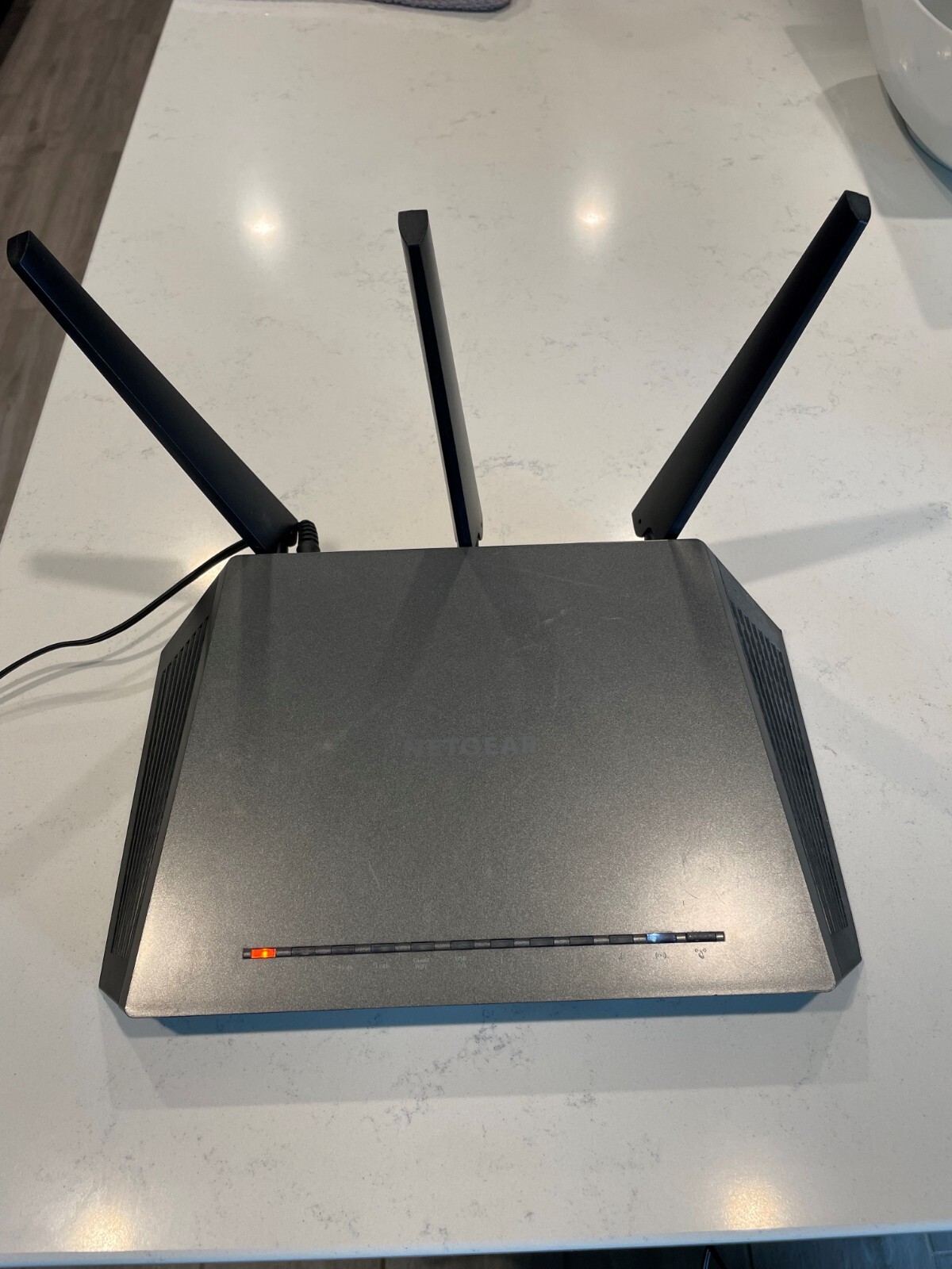 NetGear Nighthawk Dual-Band AC1750 Smart Wifi Router R6700