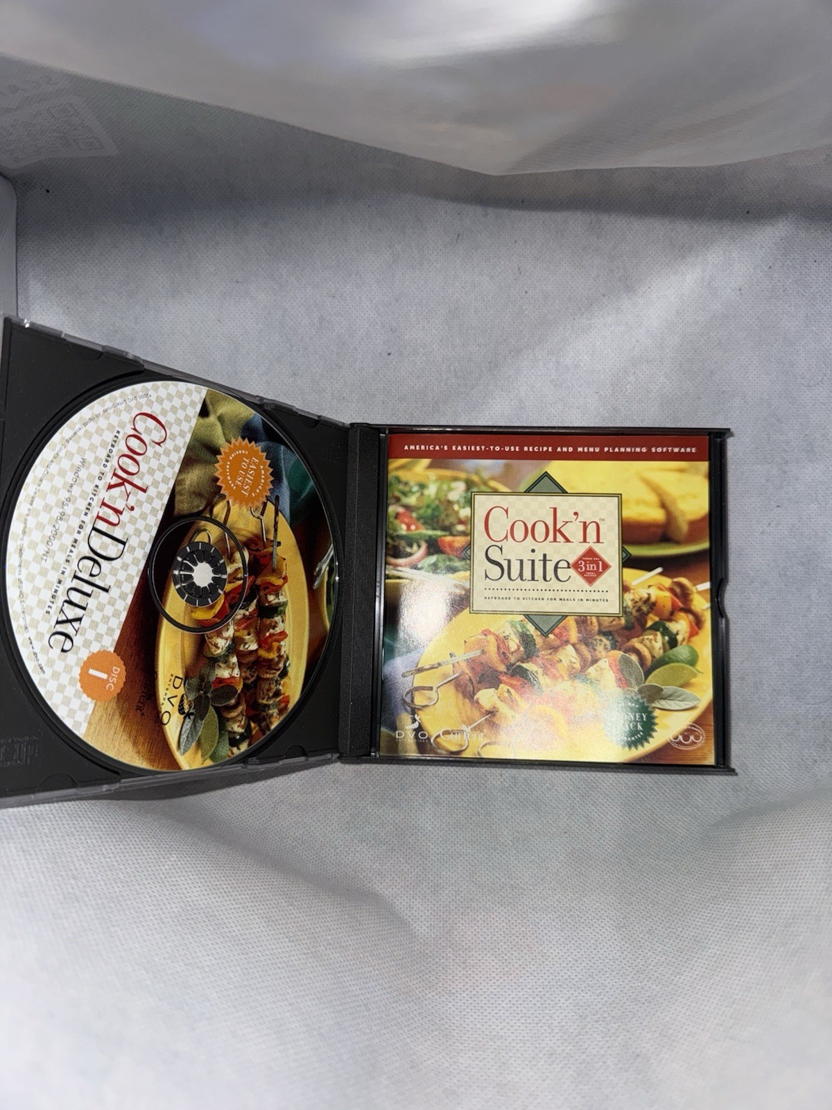 COOK'N SUITE 3 in 1 PC Recipe & Menu planning software 2 CD ROMs PC 2000 vintage