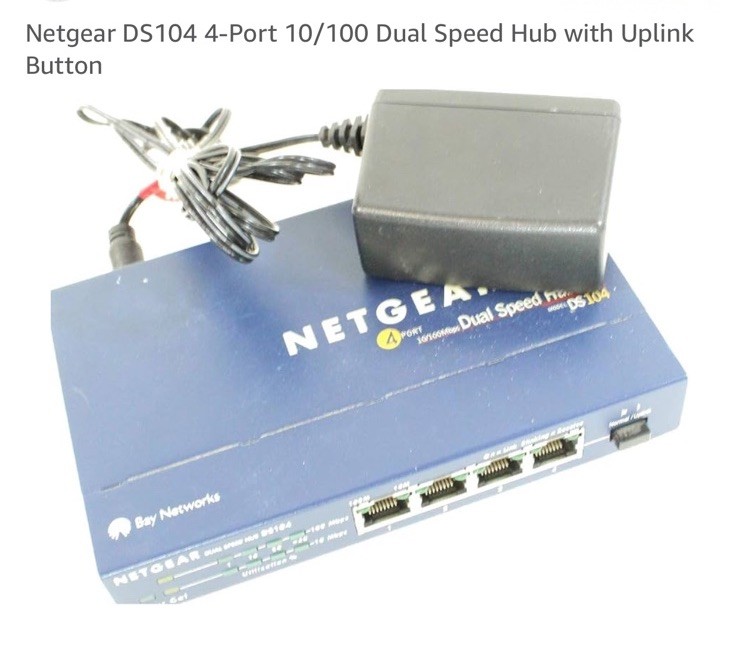 NETGEAR 10/100 Mbps Pro Series Dual Speed 4 Port Hub DS104