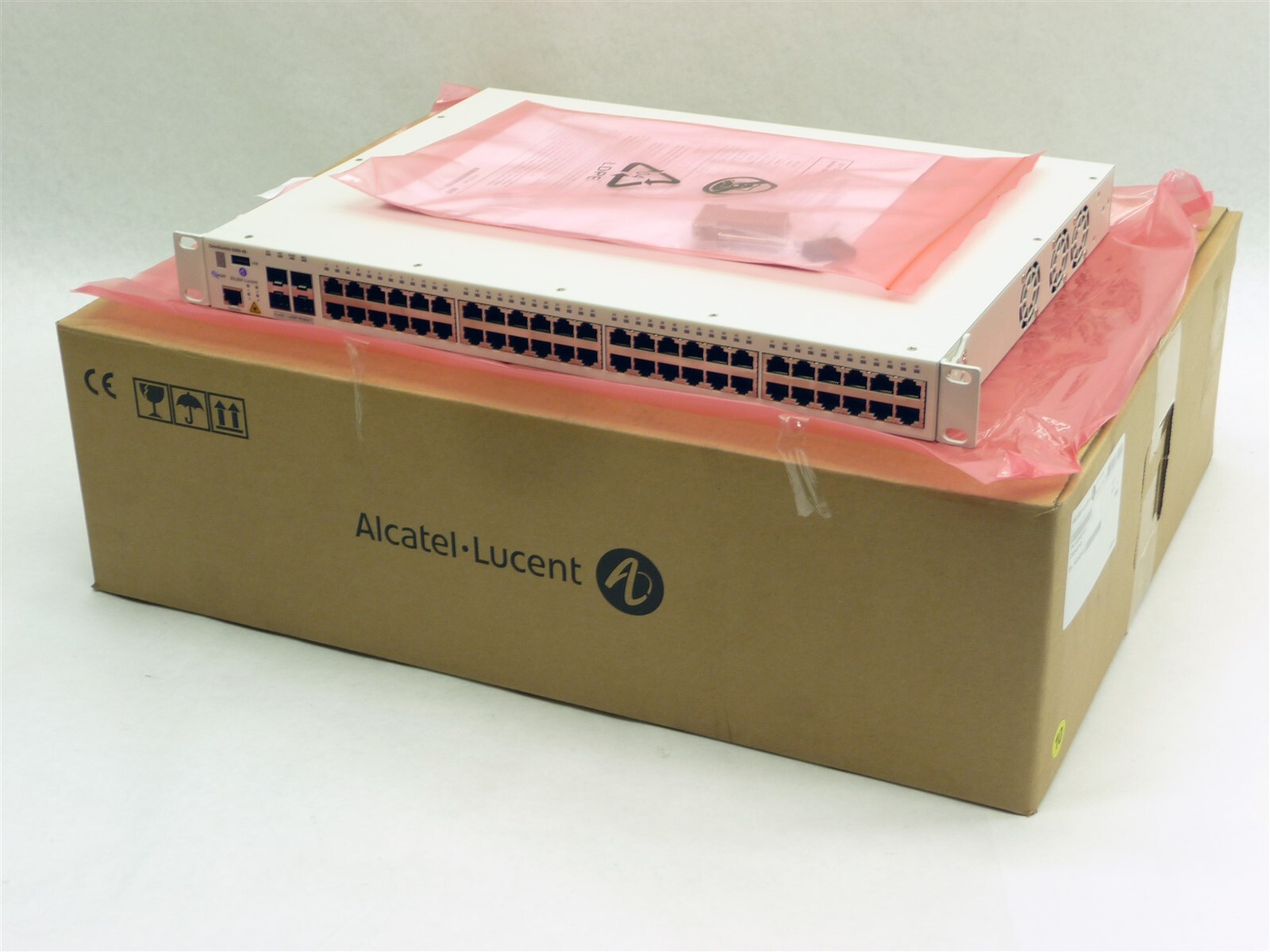 NEW ALCATEL-LUCENT OMNISWITCH OS 6400-48 48-PORT 4*SFP GIGABIT SWITCH 902625-90