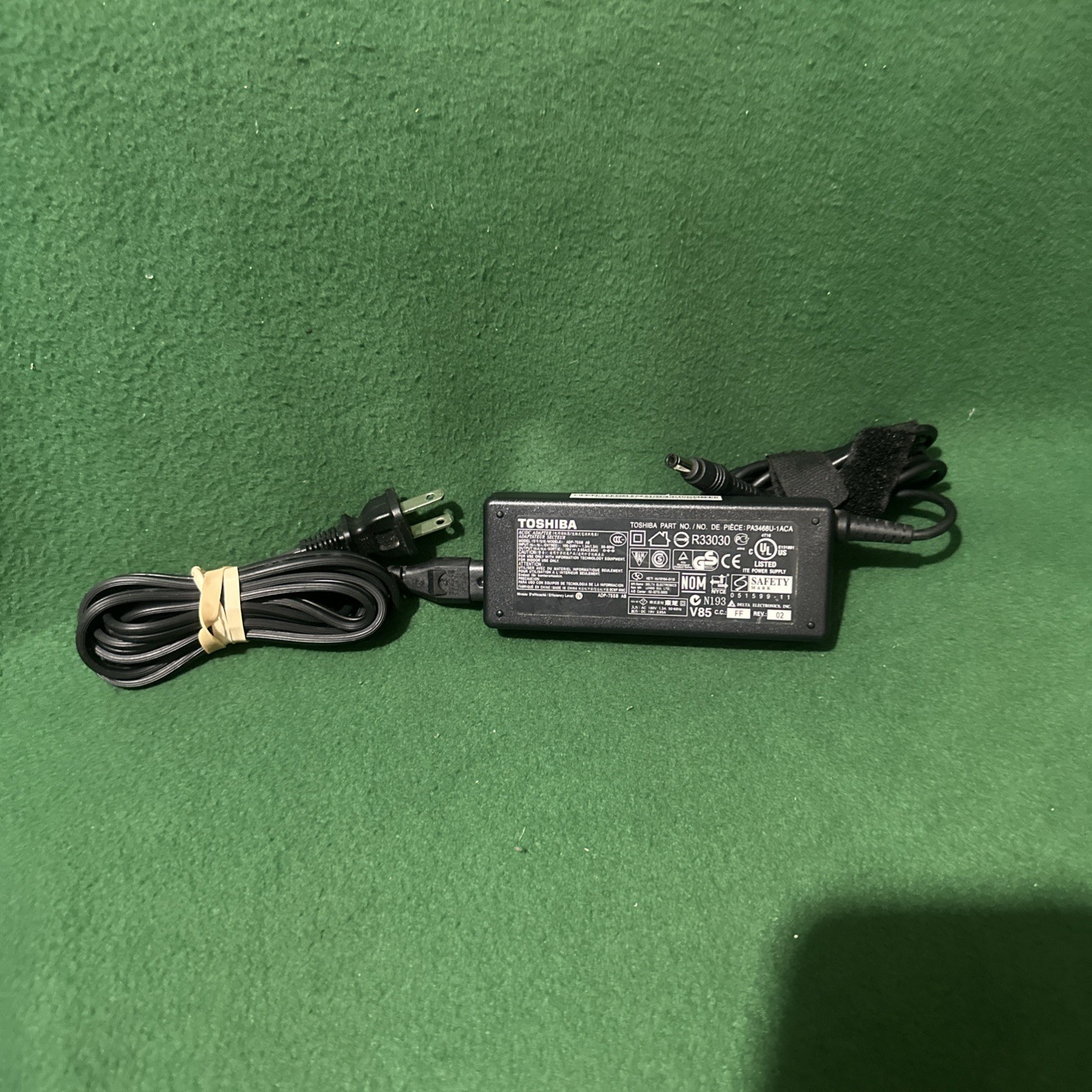 TOSHIBA ADP-75SB AB LAPTOP CHARGER PA3468U-1ACA