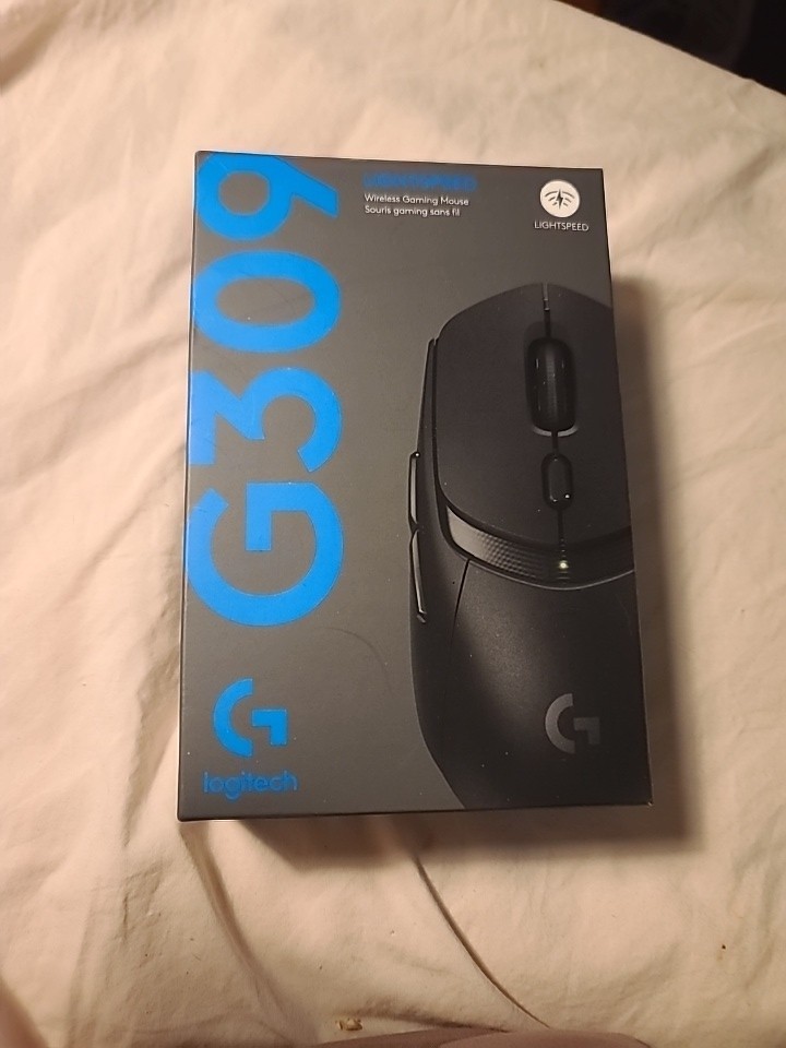Logitech G309 LIGHTSPEED Wireless Gaming Mouse ( BLACK 910-007197). NIB
