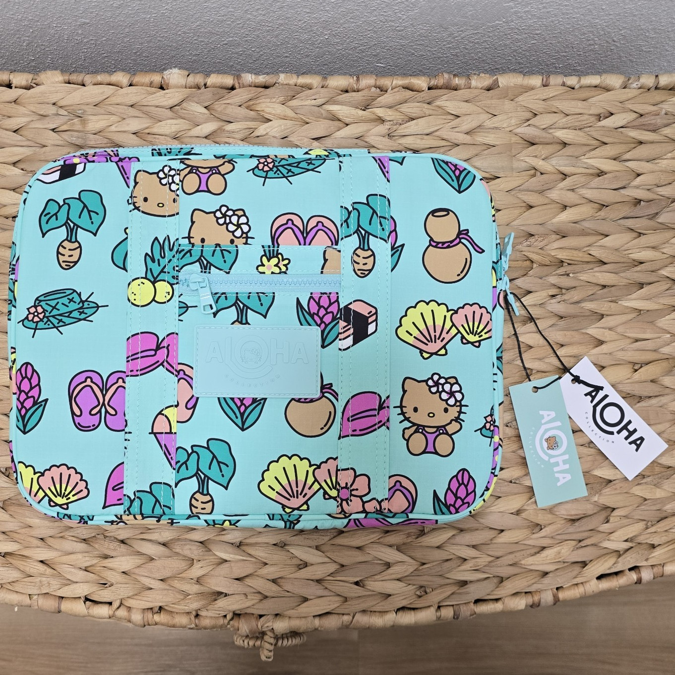 Hawaii Exclusive | Aloha Collection x Hello Kitty (Sun Kissed) 13” Laptop Case