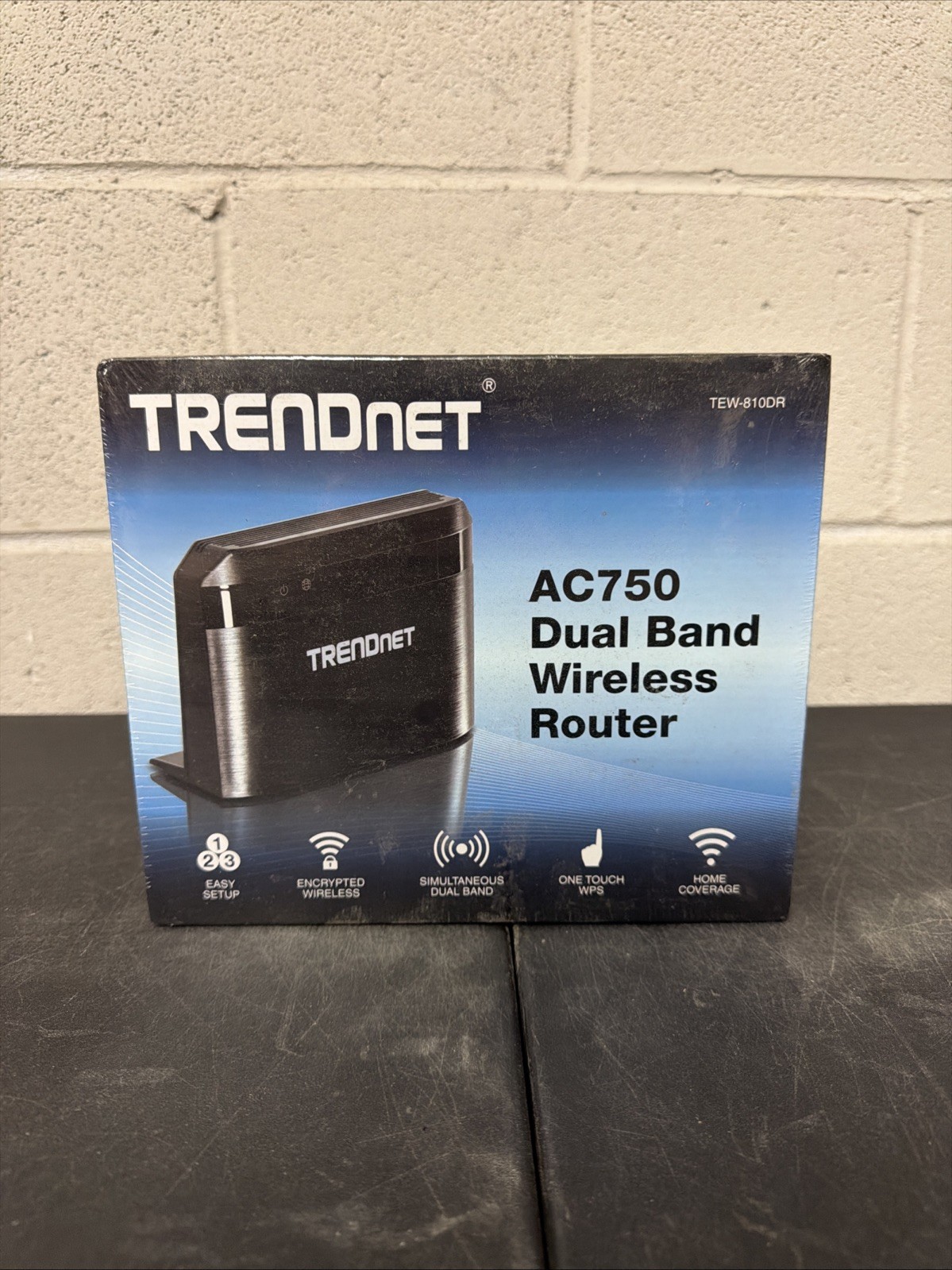 New Trendnet TEW-810DR AC 750 Dual Band Wireless Router - WiFi