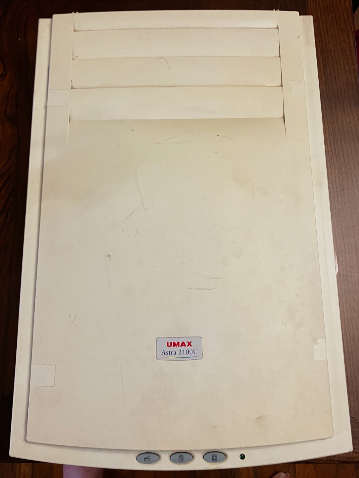 UMAX Scanner Astra 2100U with Power supply and USB cable.