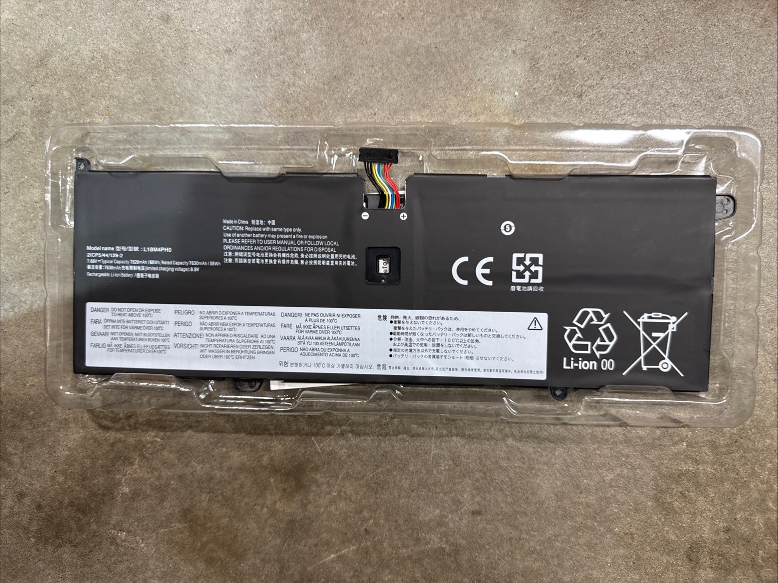 Laptop Battery Model L18M4Pho