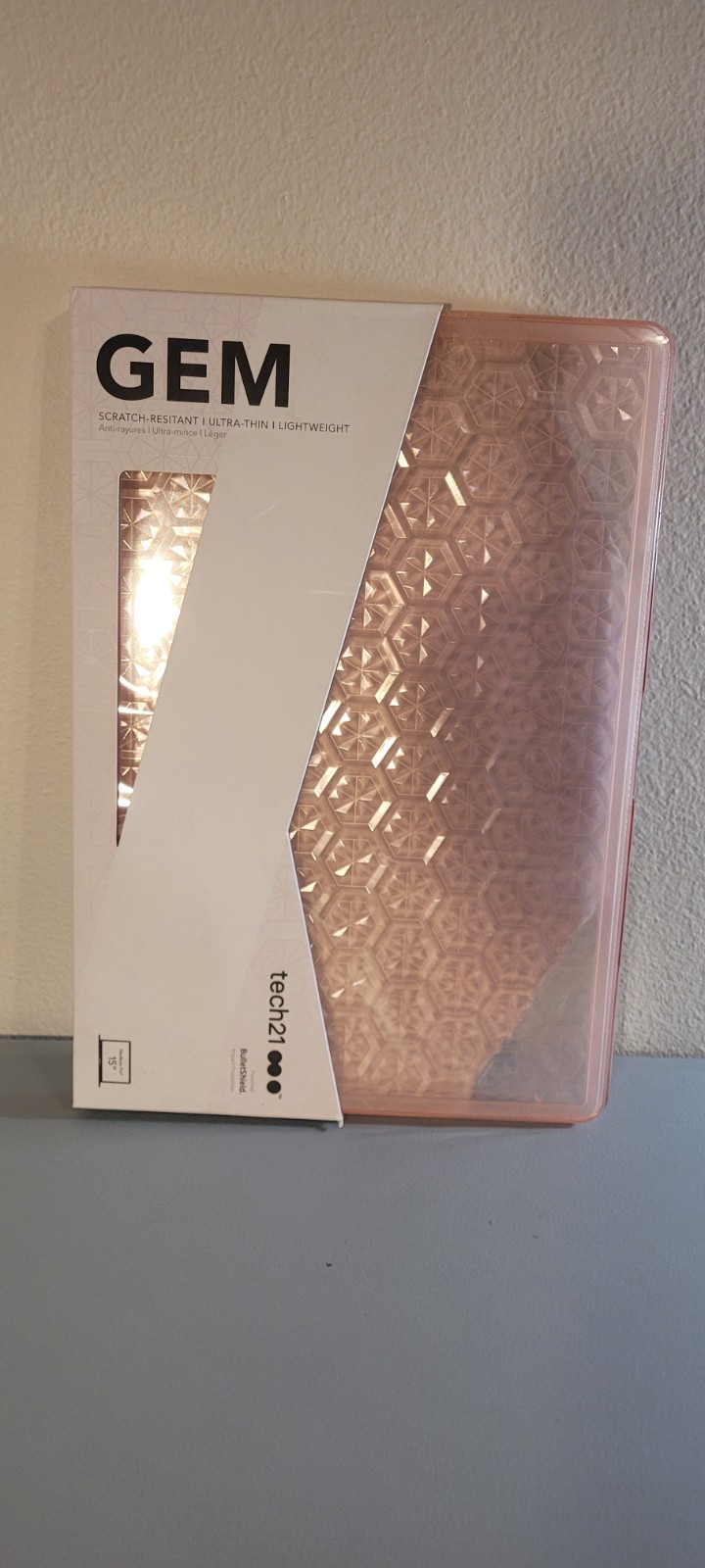 Tech21 EVO GEM Case for Apple Macbook Pro 15” - Rose/Pink