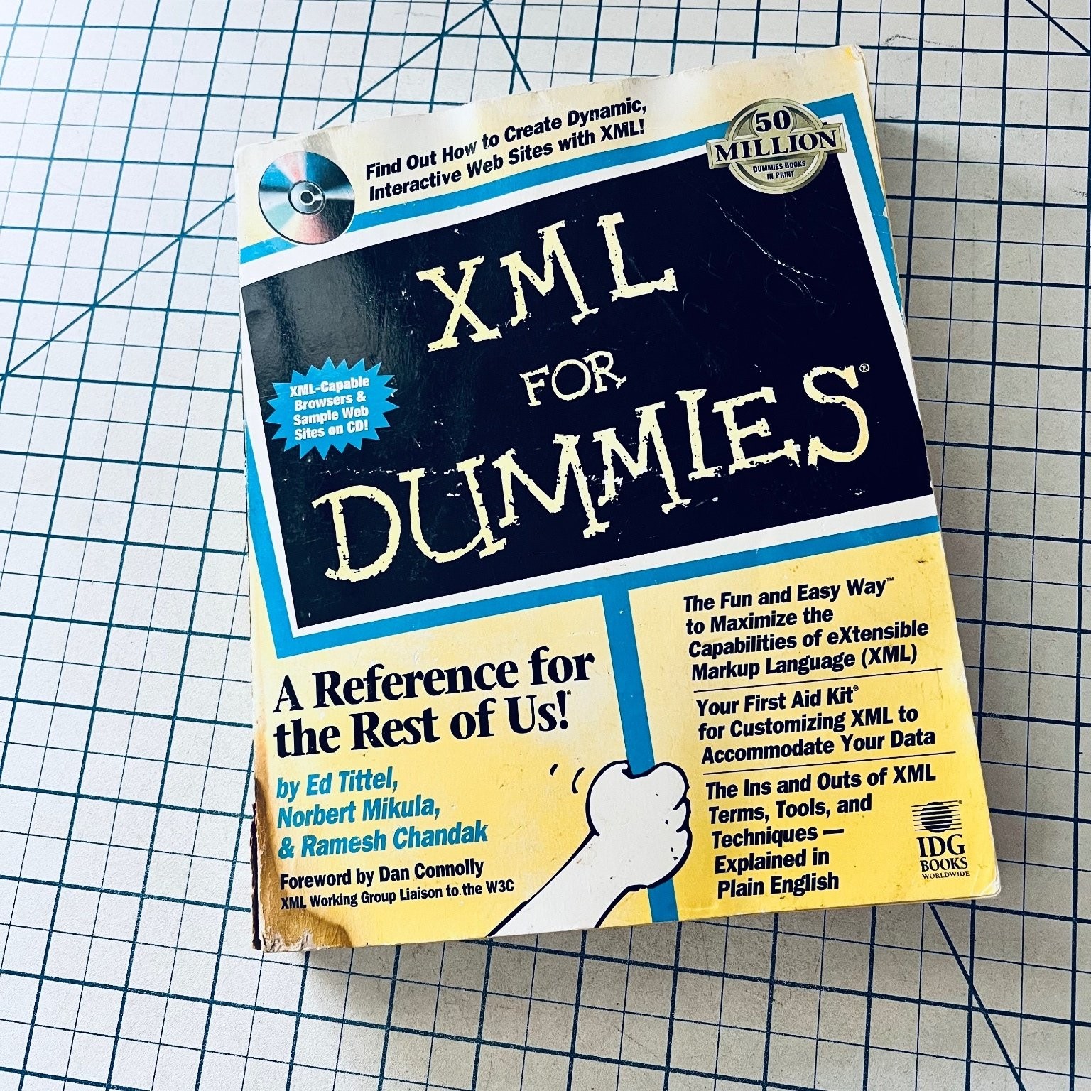 XML For Dummies Reference Guide 1997 with CD-ROM IDG Websites Vintage Computing
