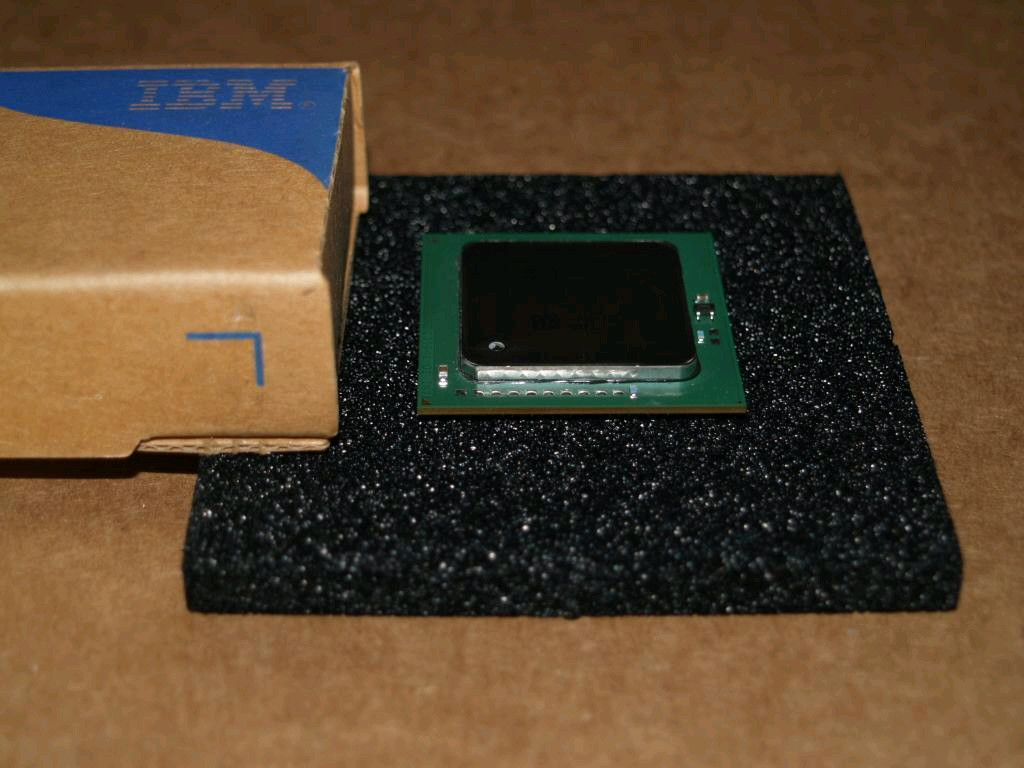 24P8122 NEW IBM 3.06Ghz 512KB 533Mhz Xeon CPU Processor