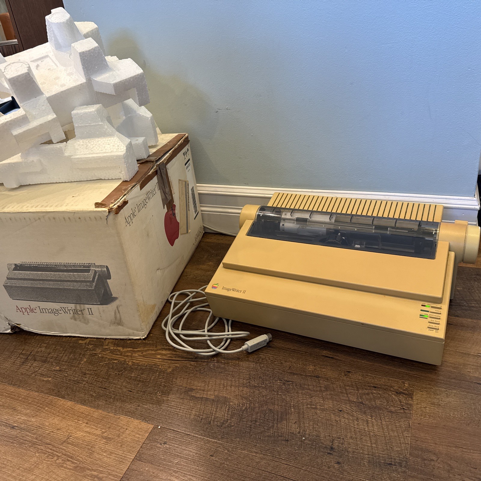 Apple ImageWriter II Dot Matrix Printer in Original Box Power Tested