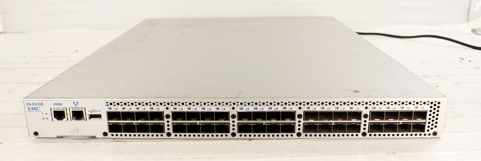 EMC Brocade 5100 100-652-533 40 SFP Port Networking Switch