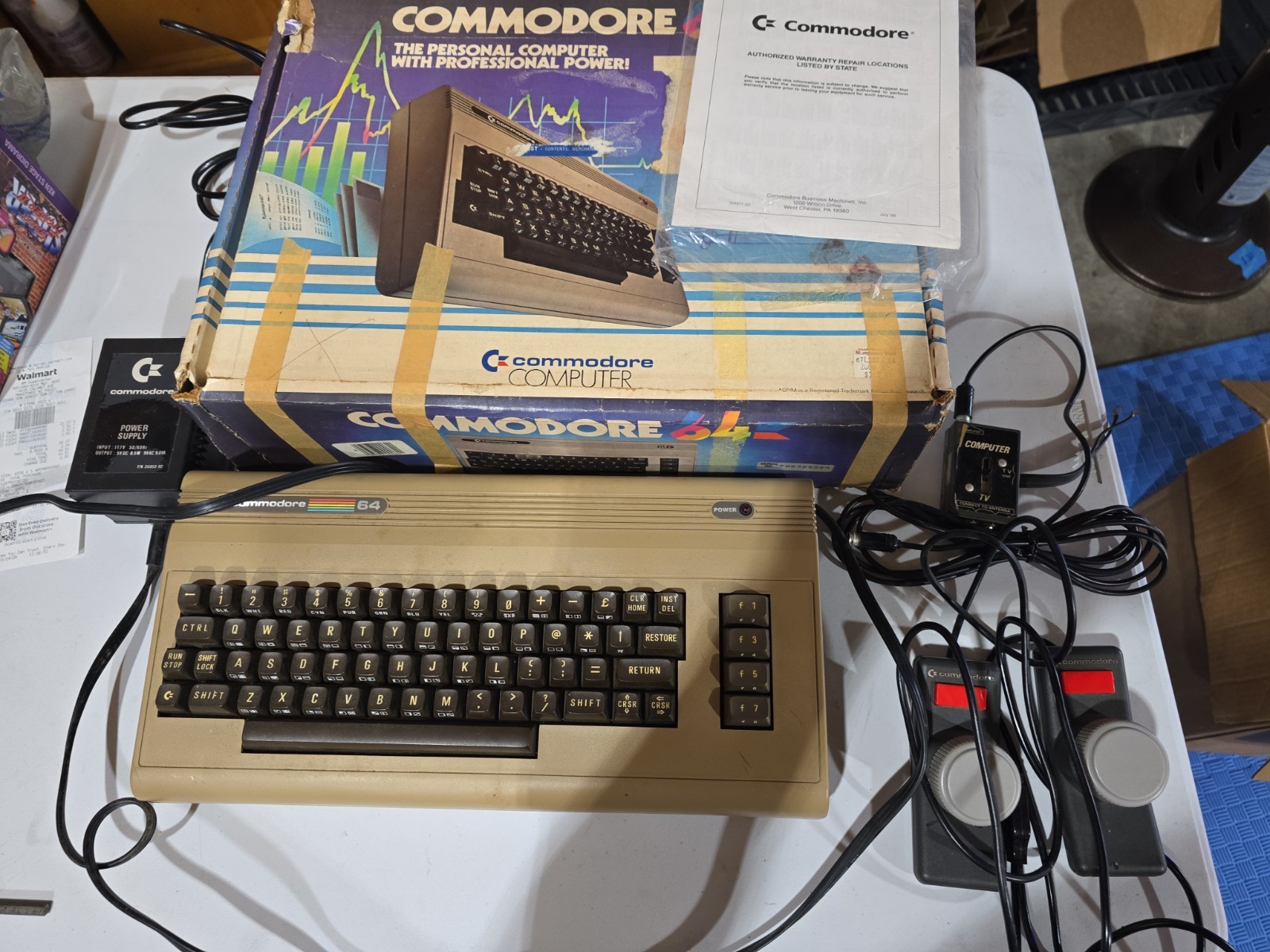 Commodore 64 C64 Computer with Original Box. Power Supply. Controllers  Turns on