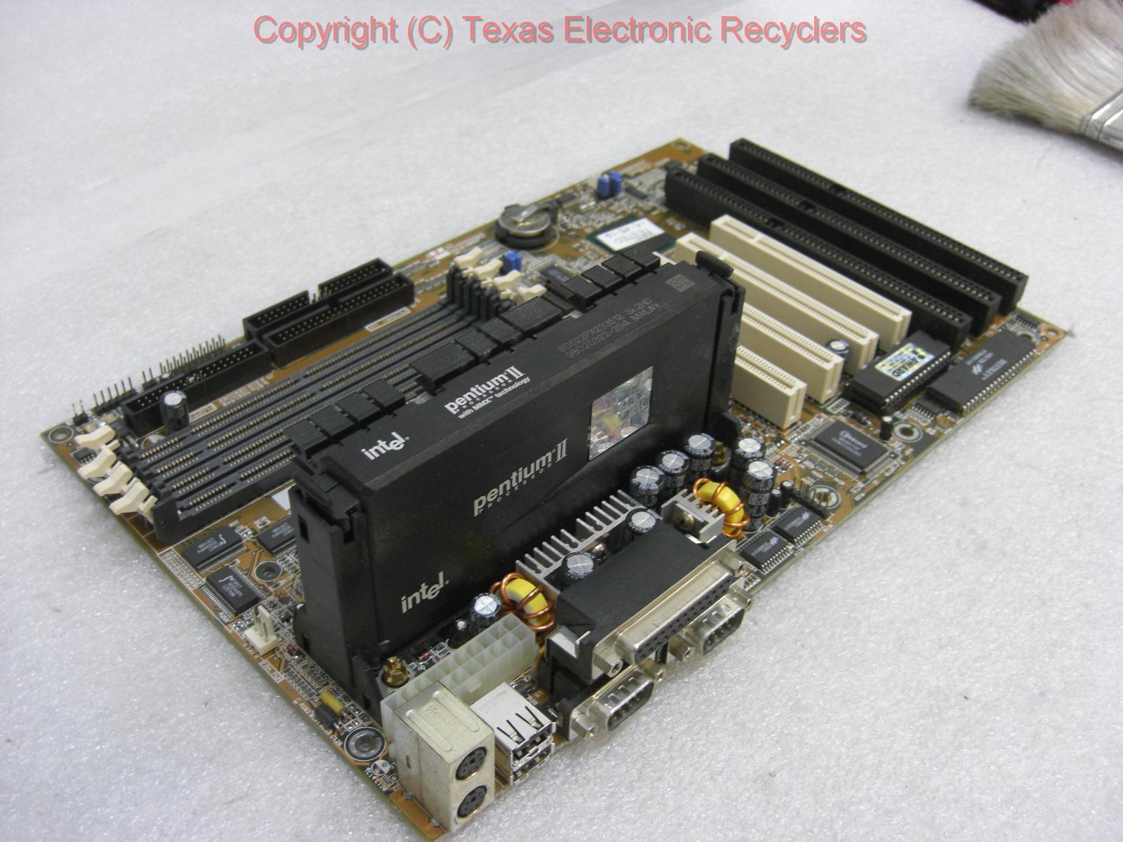 Tekram P6l40-a4 Motherboard w/ sl2hd CPU