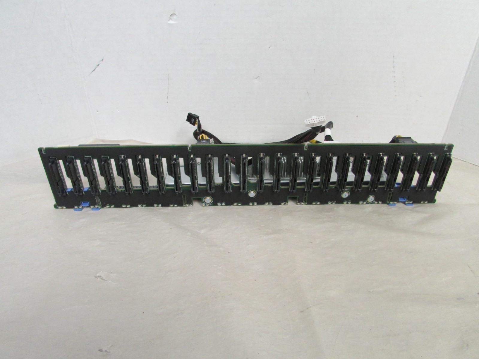 Dell 0PGP6R PGP6R 02RRVJ 2RRVJ R730xd PowerEdge 24bay SFF Backplane