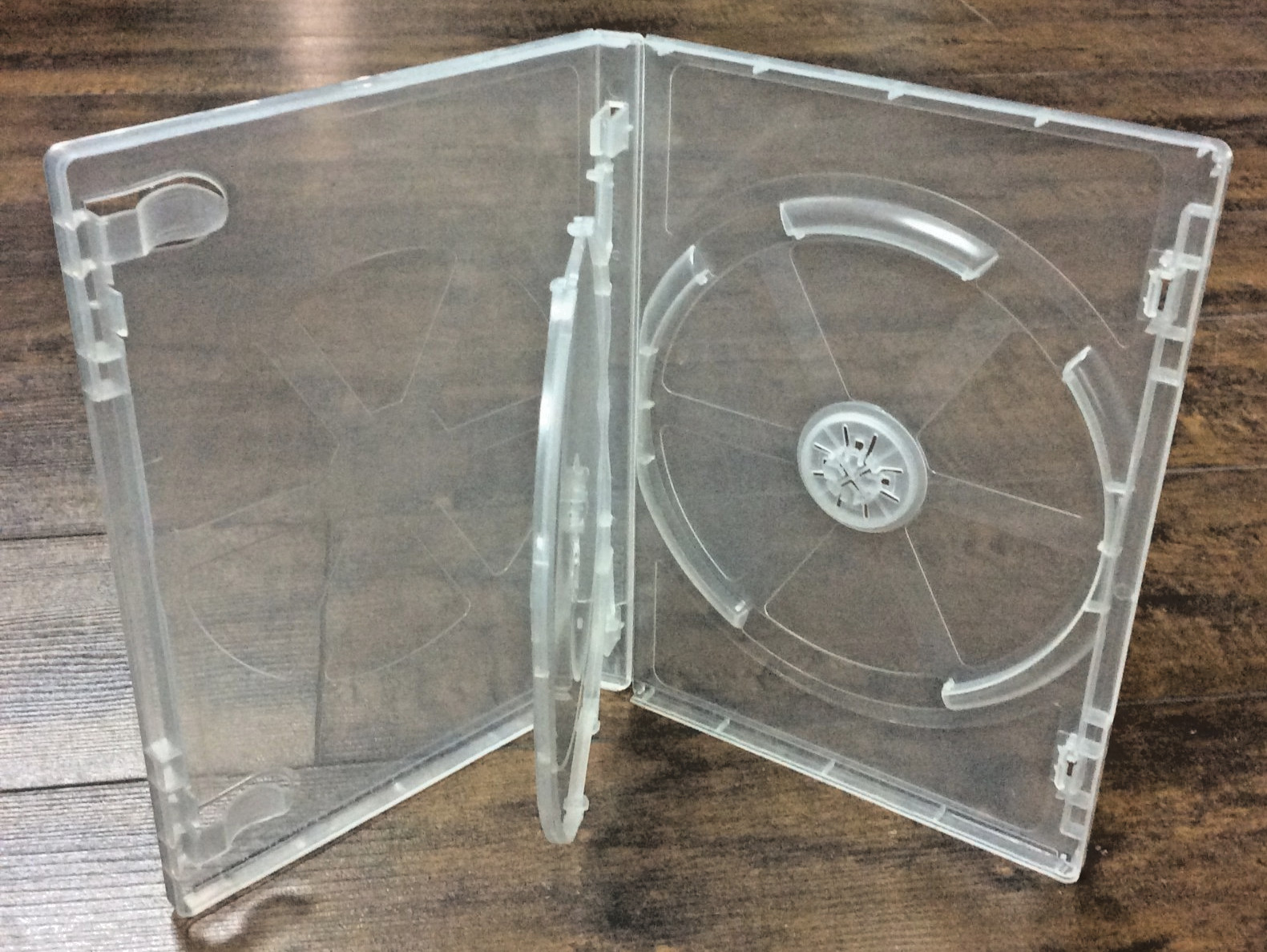 Lot 50 Clear DVD Cases Triple Disc Replacement (14mm Standard Size) NEW