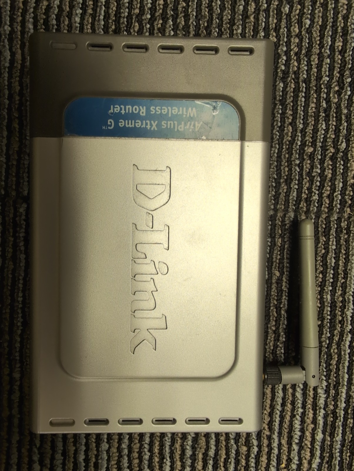 D-Link DI-624 AirPlus Xtreme G Wireless Router with 