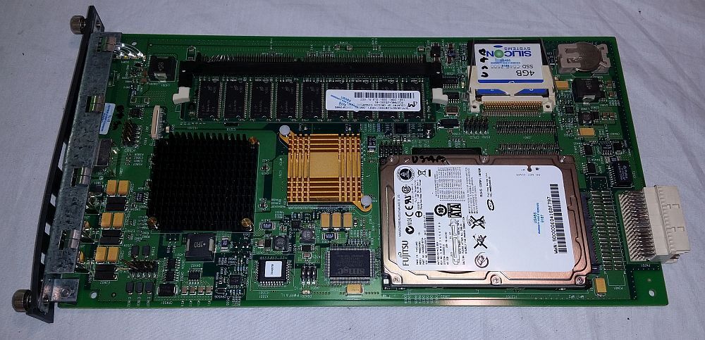 Avaya S8300 S1 V2 Media Server 700407810  Used