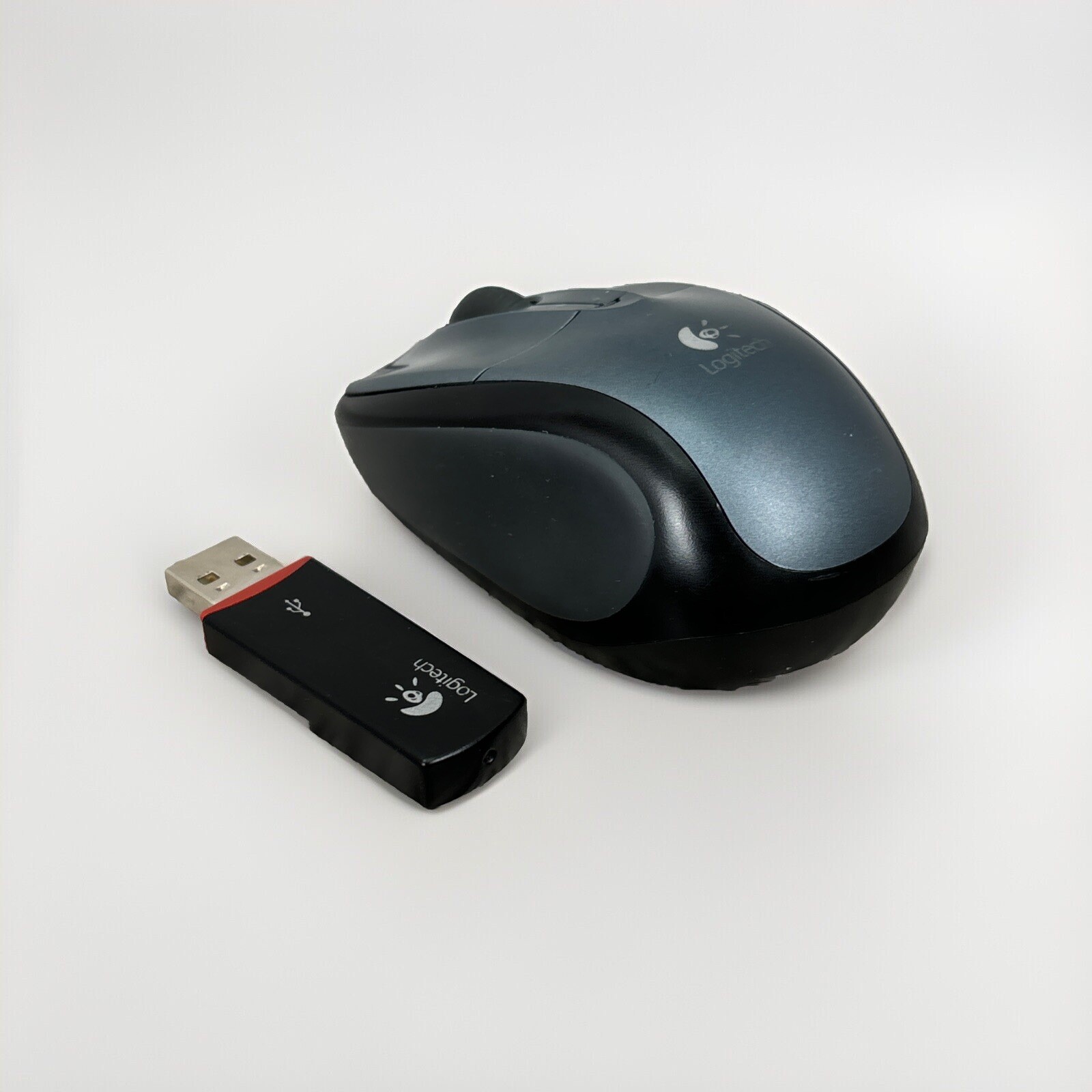 Logitech M-RBS136 Travel USB Wireless Optical Mouse in Grey w/ Receiver Tested