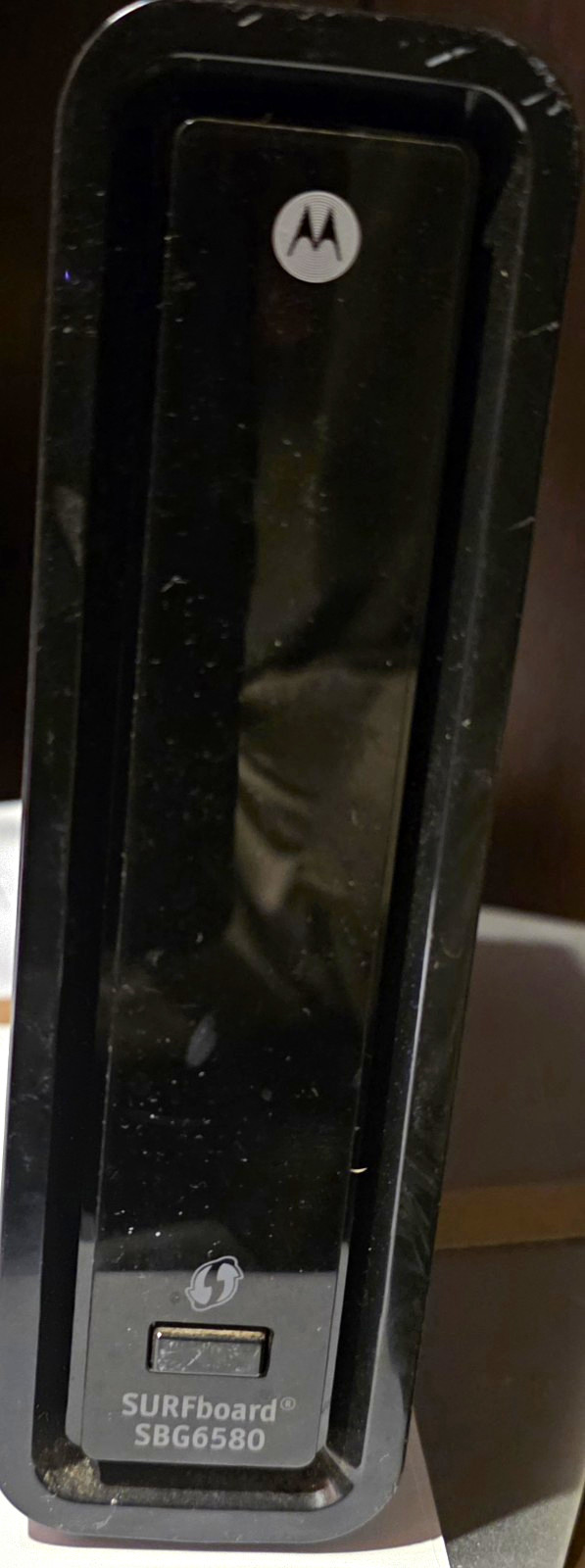 Motorola SURFboard SBG6580 DOCSIS 3.0 Cable Modem WiFi Router NO POWER CORD