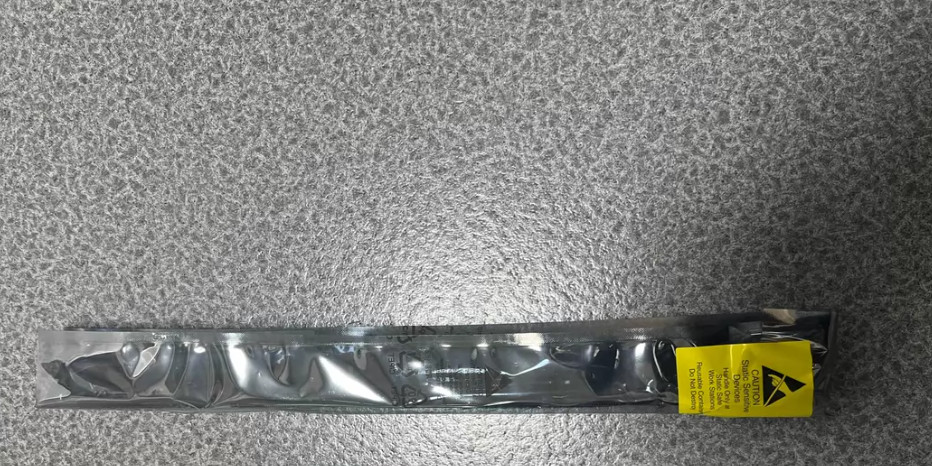 New Dell PowerEdge R440/R640 8xSFF SAS Backplane 094J5V 94J5V