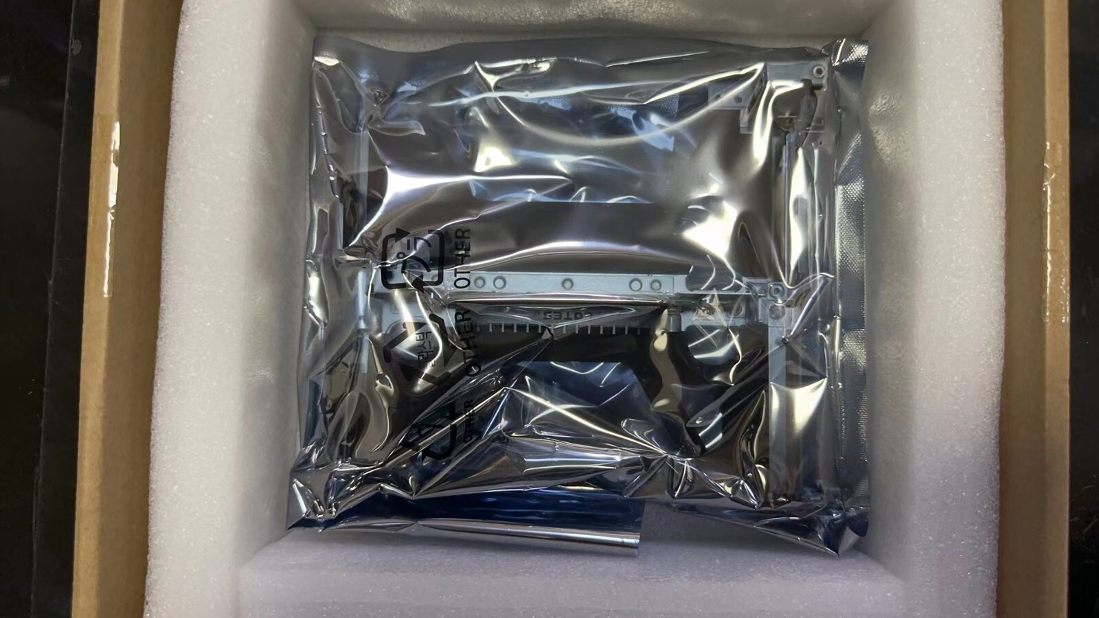 New DELL EMC POWEREDGE R450 R650xs 5NV48 FYRGC 05NV48 0FYRGC RISER R2C 1X16 LP
