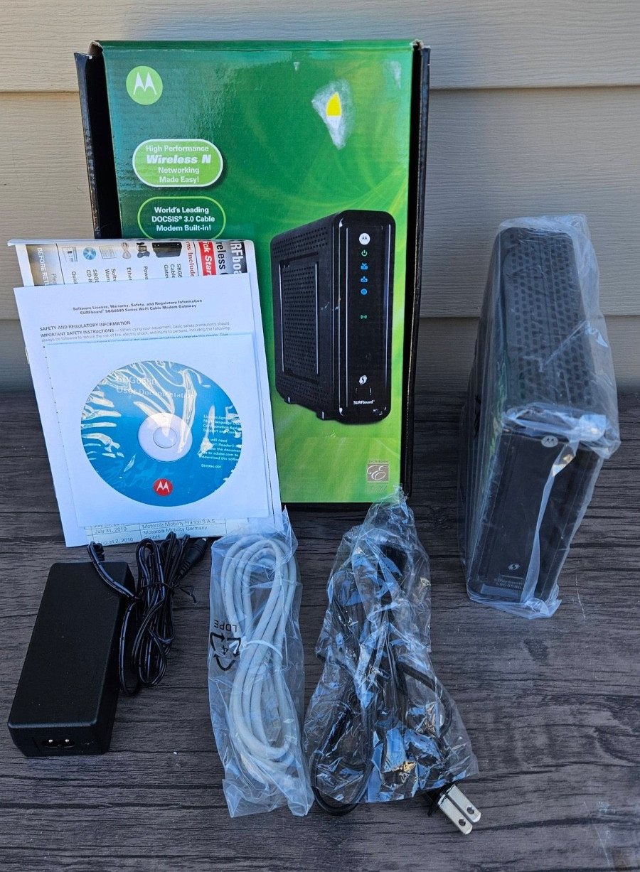 Motorola SURFboard Gateway SBG6580 Wi-Fi Cable Modem Router R6 5