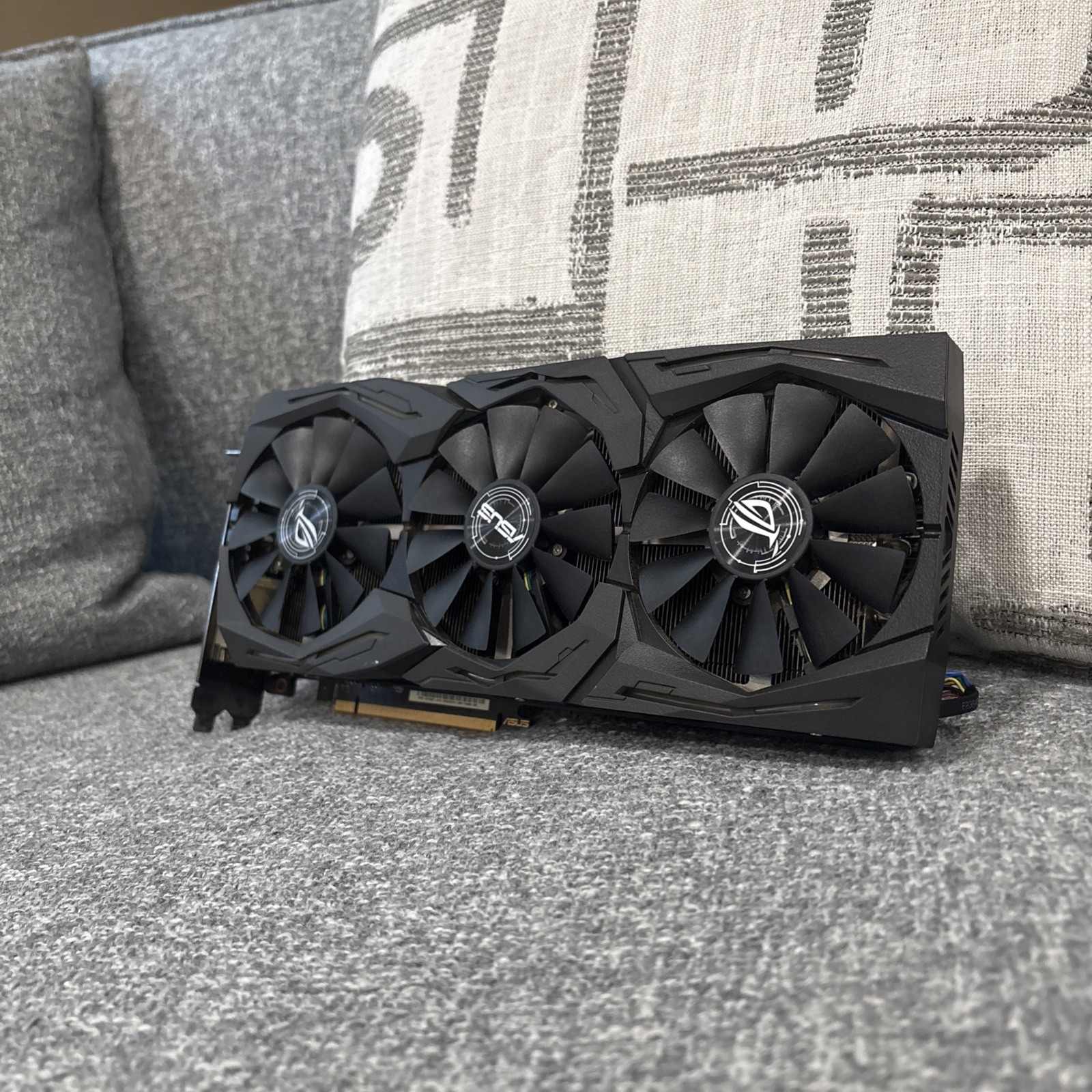 (Working) ASUS ROG Strix GeForce GTX 1080 Ti 11GB
