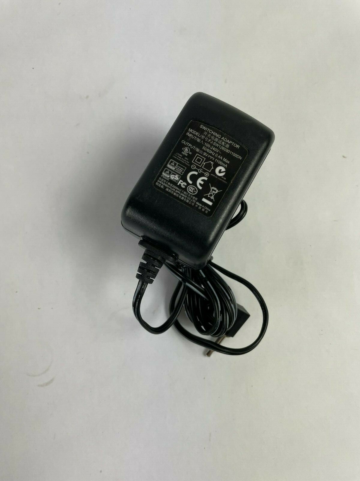 Genuine Switching  AC Adapter Output 9 V 1100mA Power Supply Adapter A73