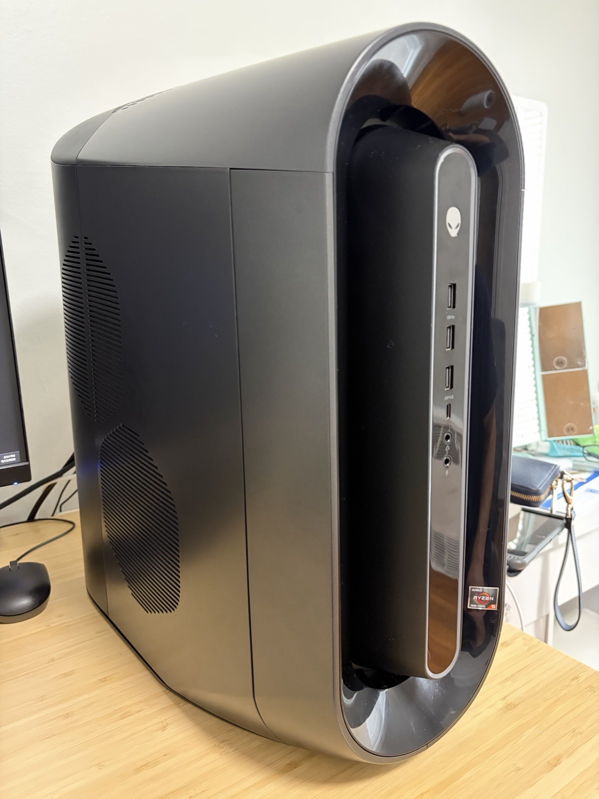 COMPLETE GAMING SETUP: Alienware Aurora R10 PC + Acer Nitro XV272U 27" 2K WQHD
