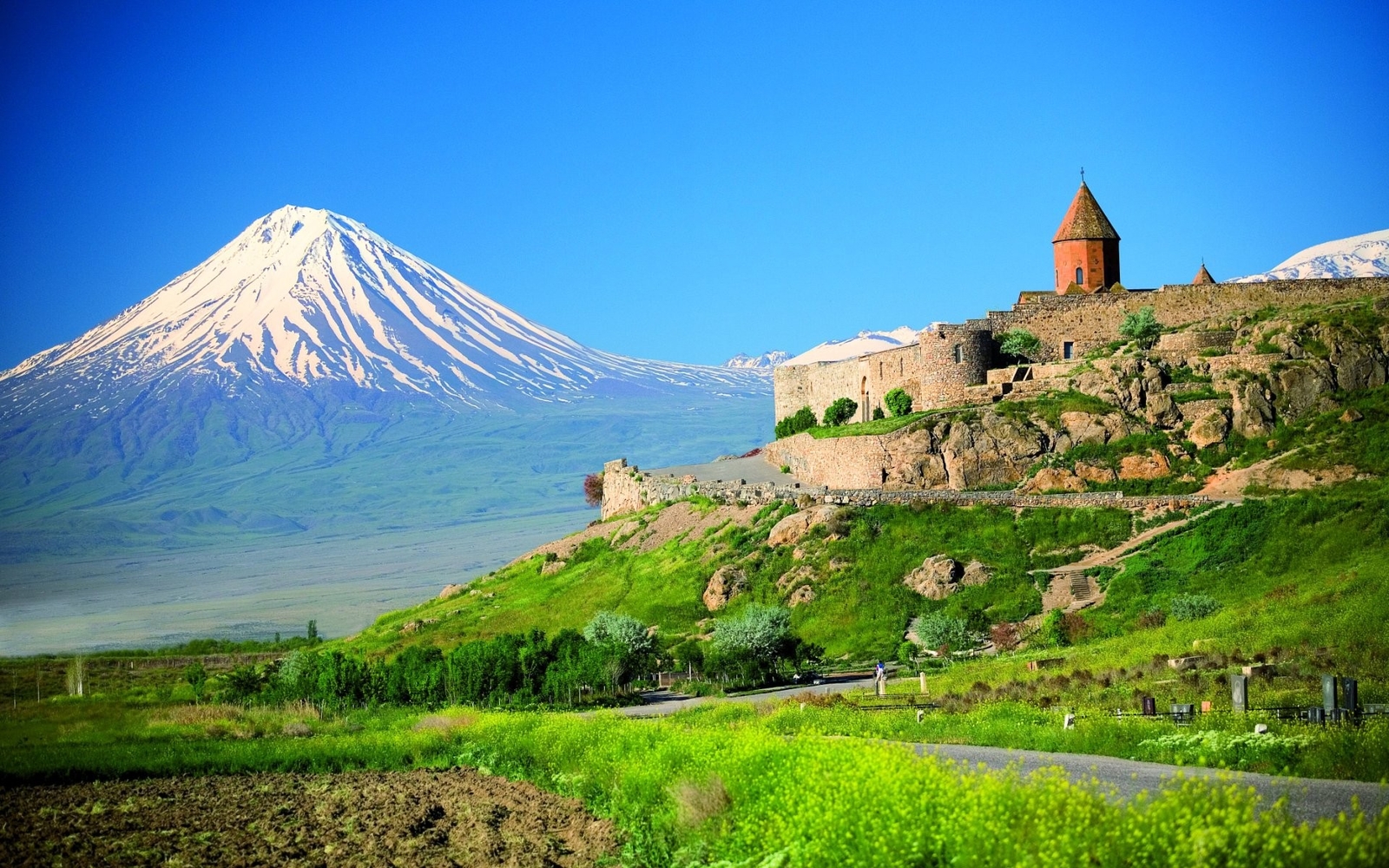 Landscape nature mount ararat ar da kars turkey Custom Gaming Mat Desk