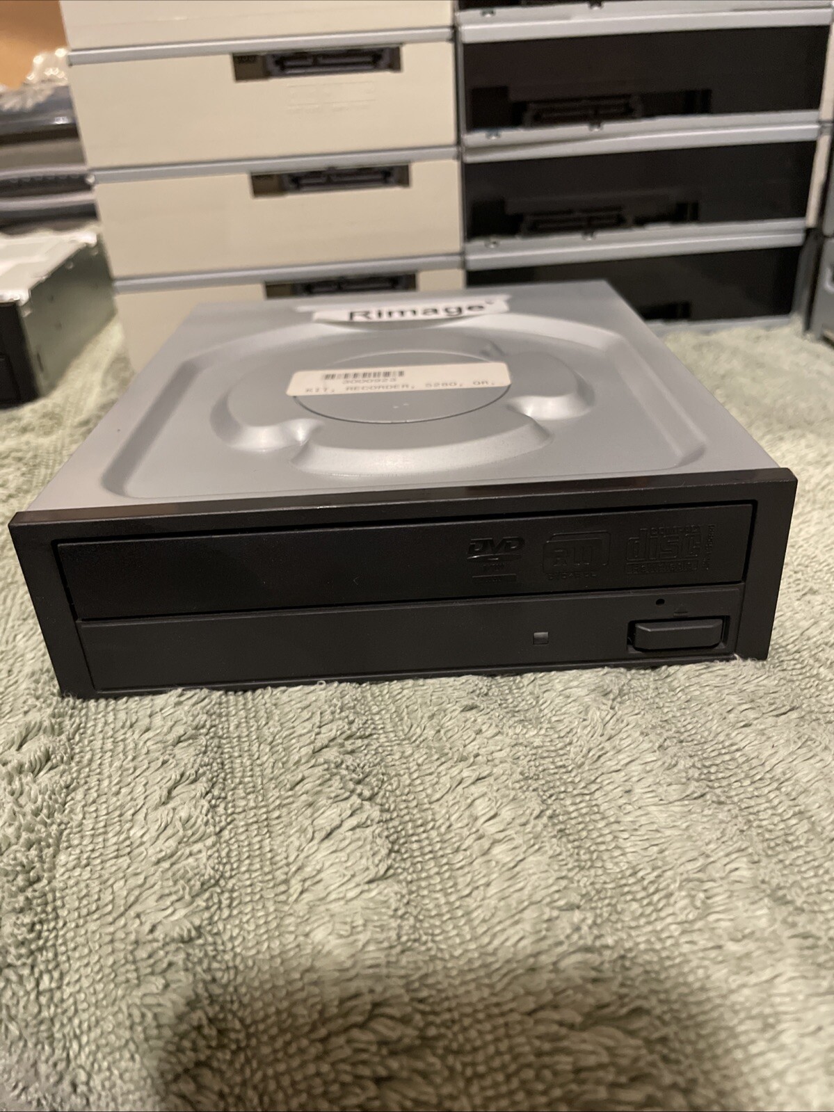 Philips & Lite-on Digital Solutions Corporation DVD/CD Rewritable Drive