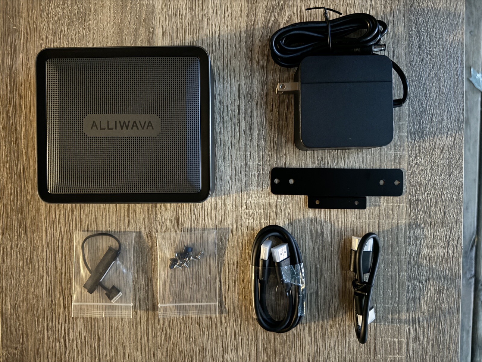 Alliwava Mini PC (Windows 11)