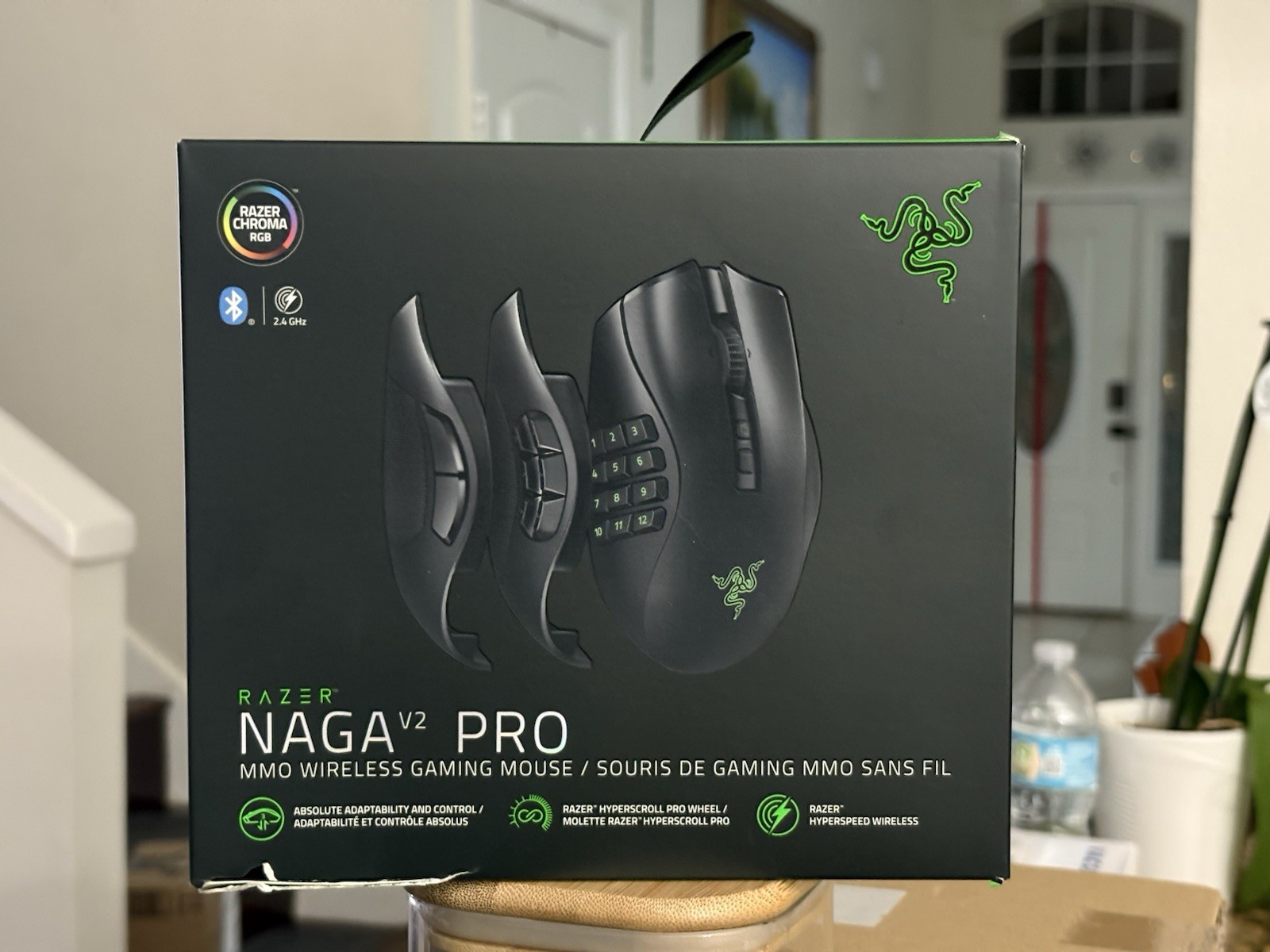 Razer Naga V2 Pro MMO Wireless Gaming Mouse - RZ01-04400100-R3U1 - NEW NIB
