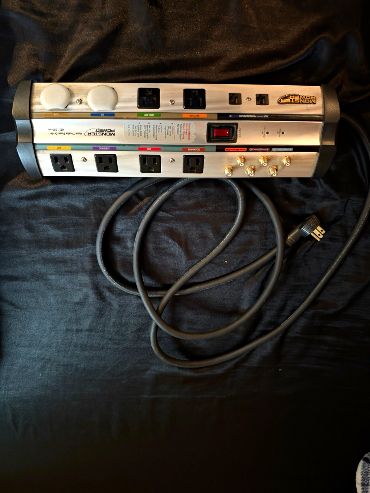 Monster Power HTS 1000 MKII Surge Protector PowerCenter 10 Outlets 120V 15A