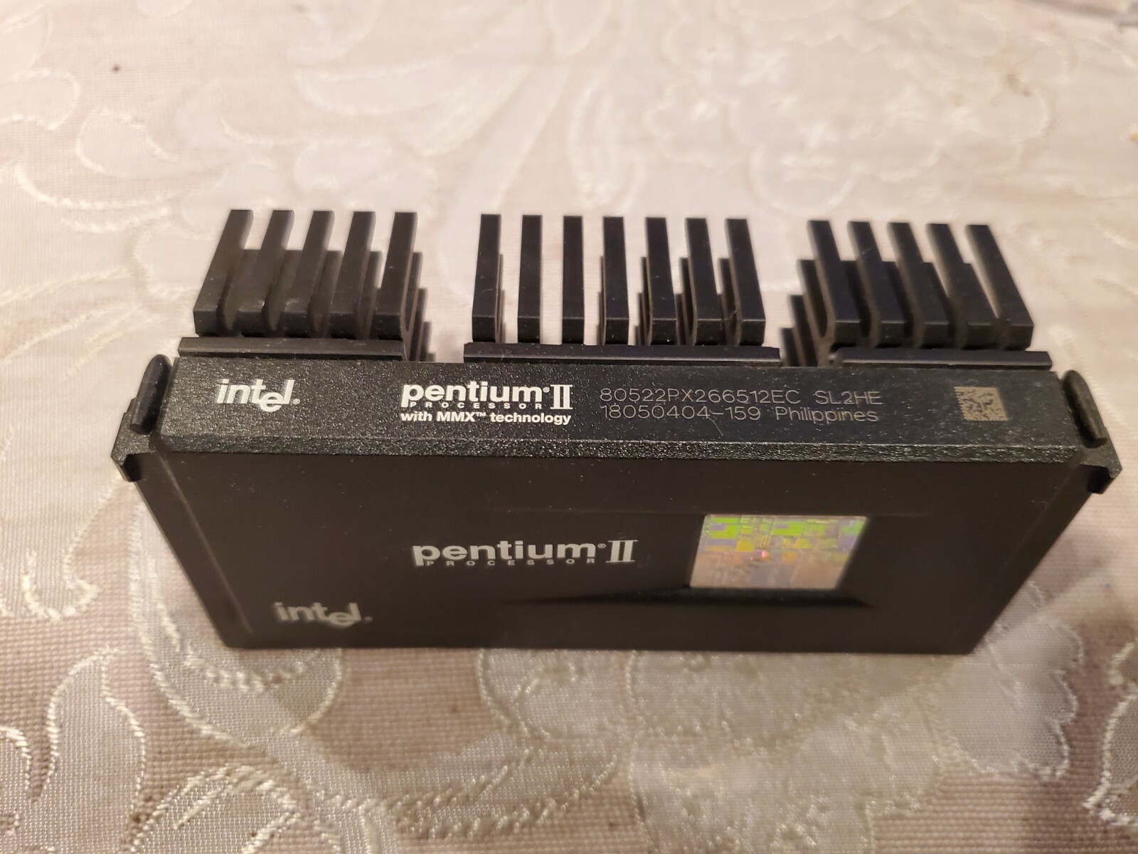GENUINE Intel SL2HE Pentium II  MMX 266MHz-512K CPU Slot 1 80522PX266512EC