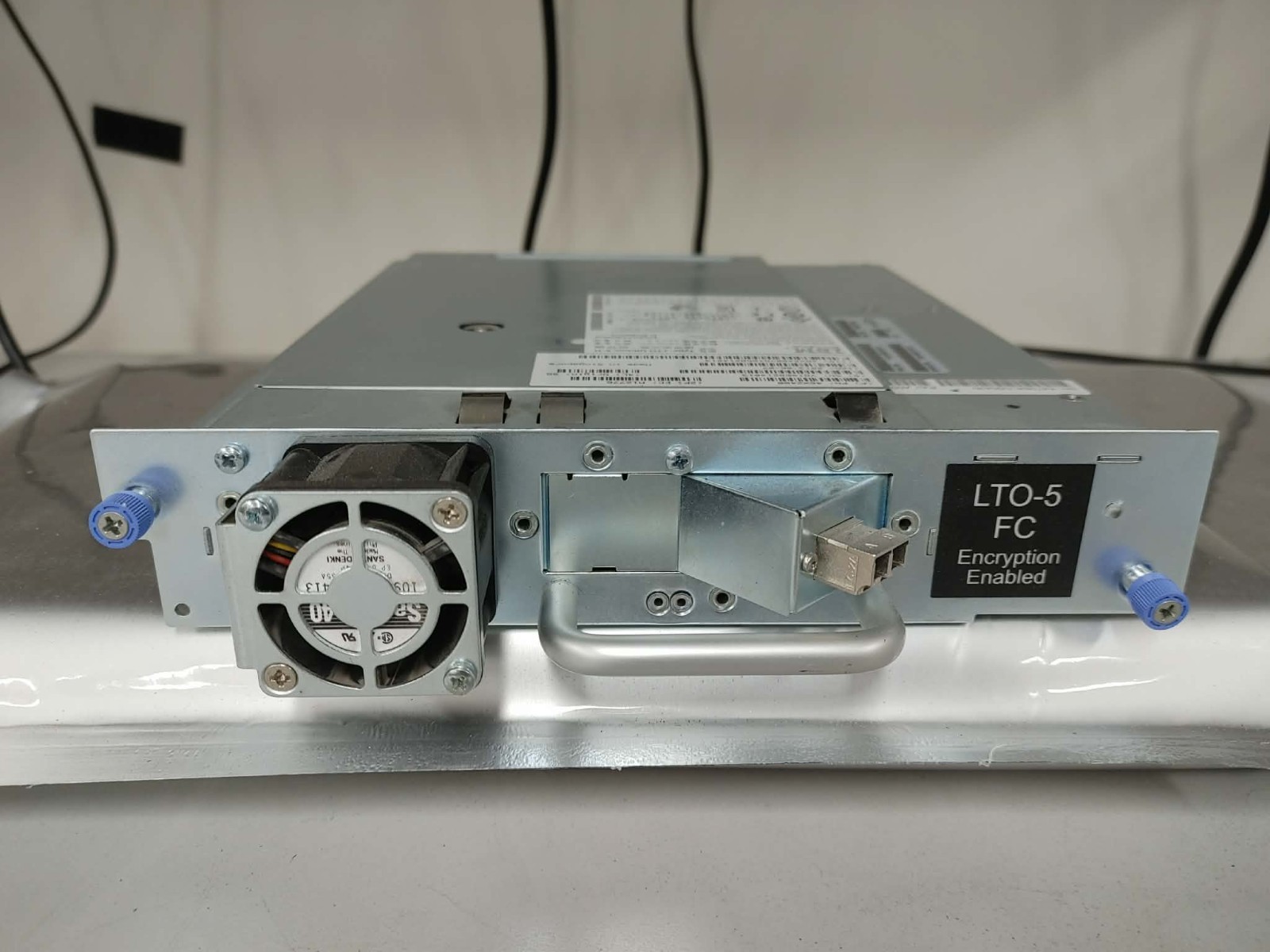R90979488 46X2400 90979488 IBM SPECTRA LTO Ultrium 5 LTO5 LTO-5 HH FC Tape Drive