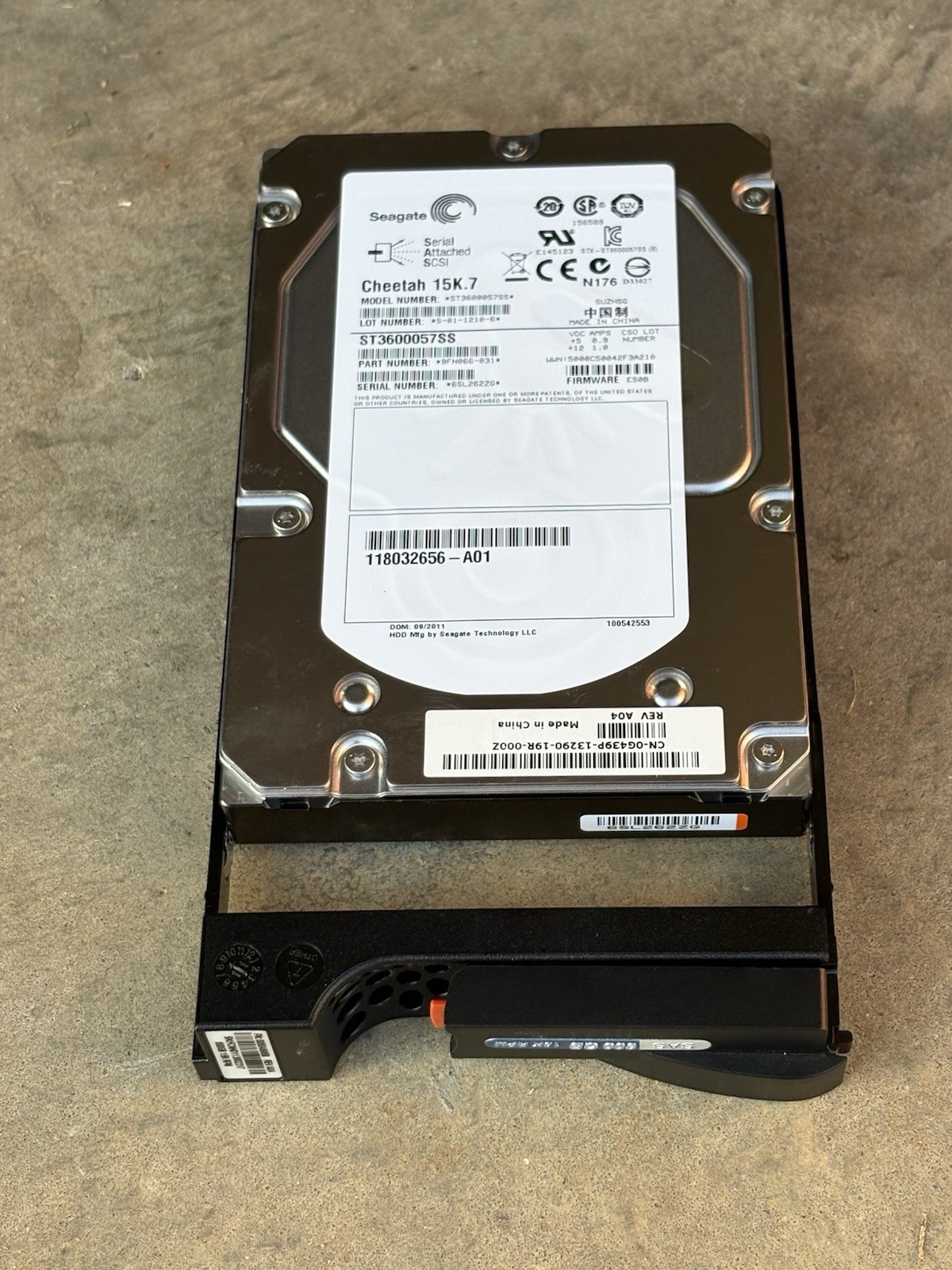 Seagate Cheetah 15K.7 600GB SAS 6Gb/S 16MB Cache 3.5'' ST3600057SS Hard Drive