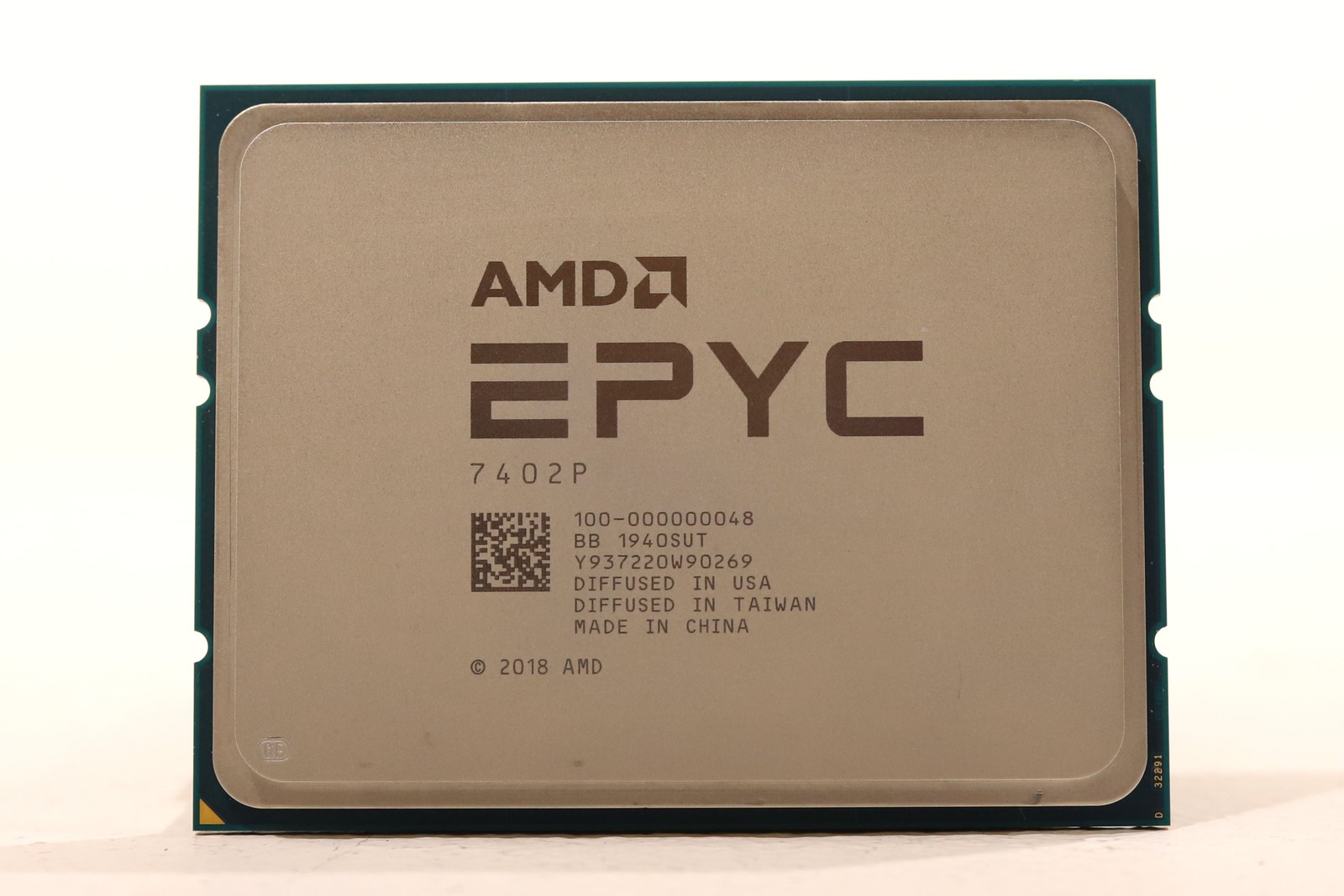 AMD EPYC 7402P 2.8GHz 24-Core 48-Threads 128MB SP3 Processor P/N: 100-000000048