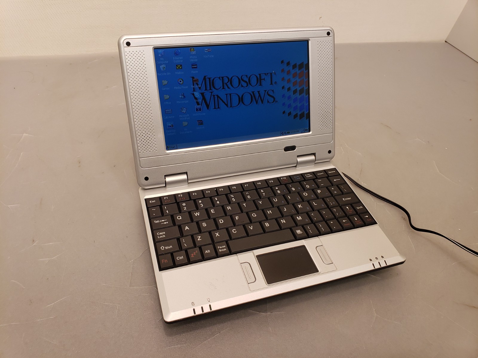 Vintage LanYu Early Generic 7" Mini Notebook BL03-W WonderMedia Win-CE 256MB
