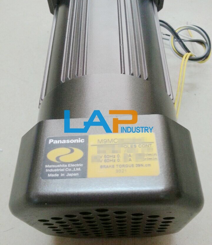 1PCS New For M9RC90SV4L Motor via FedEx or DHL