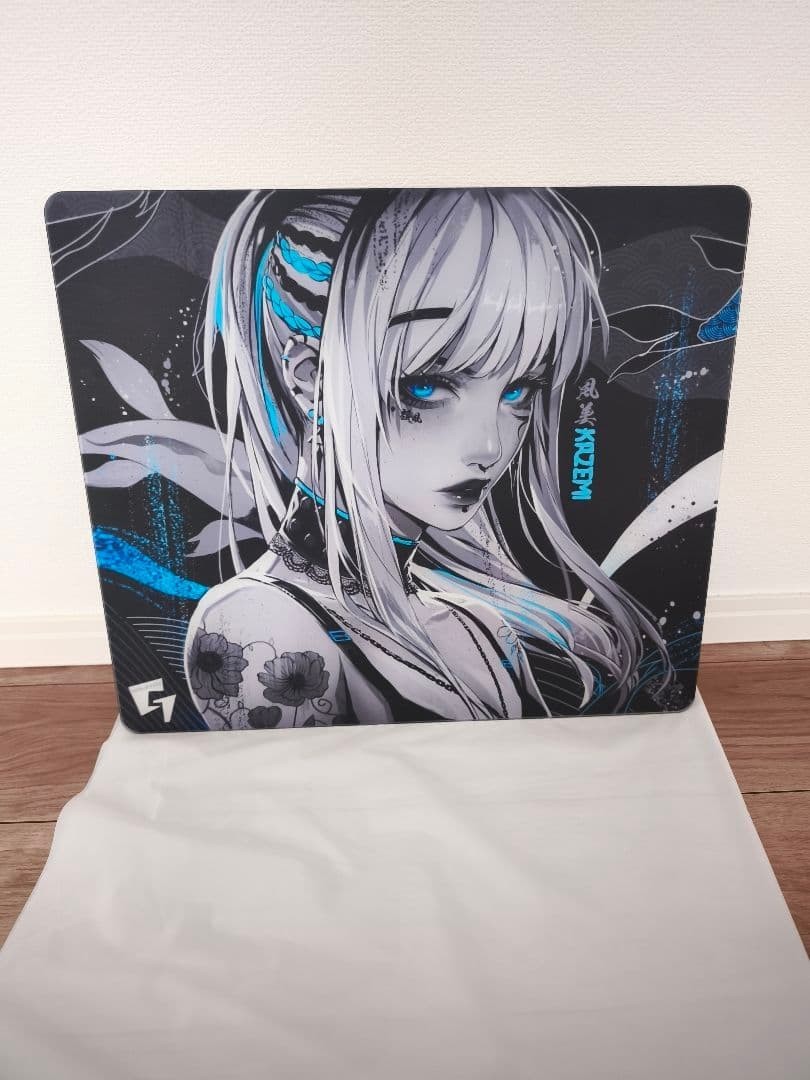 GLSSWRKS Kazemi  Glass Mousepad