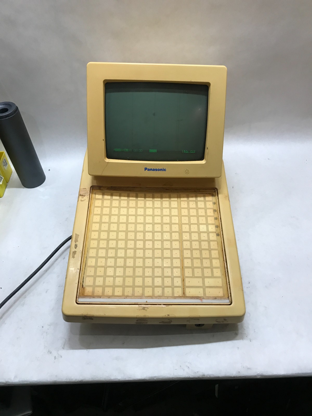Vintage Panasonic JS-750WS POS Workstation CRT For Parts/Repair POWERS ON - DW