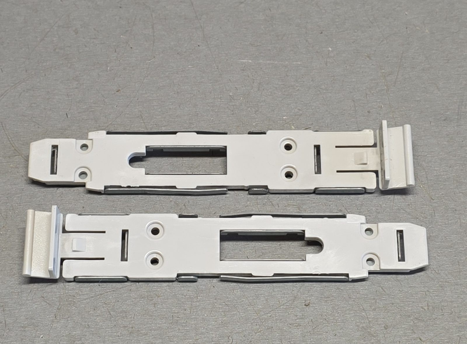 HP 178239-001 FDD-L FDD-R 3.5" Floppy Drive Rail Bracket Pair REV.A-2ND