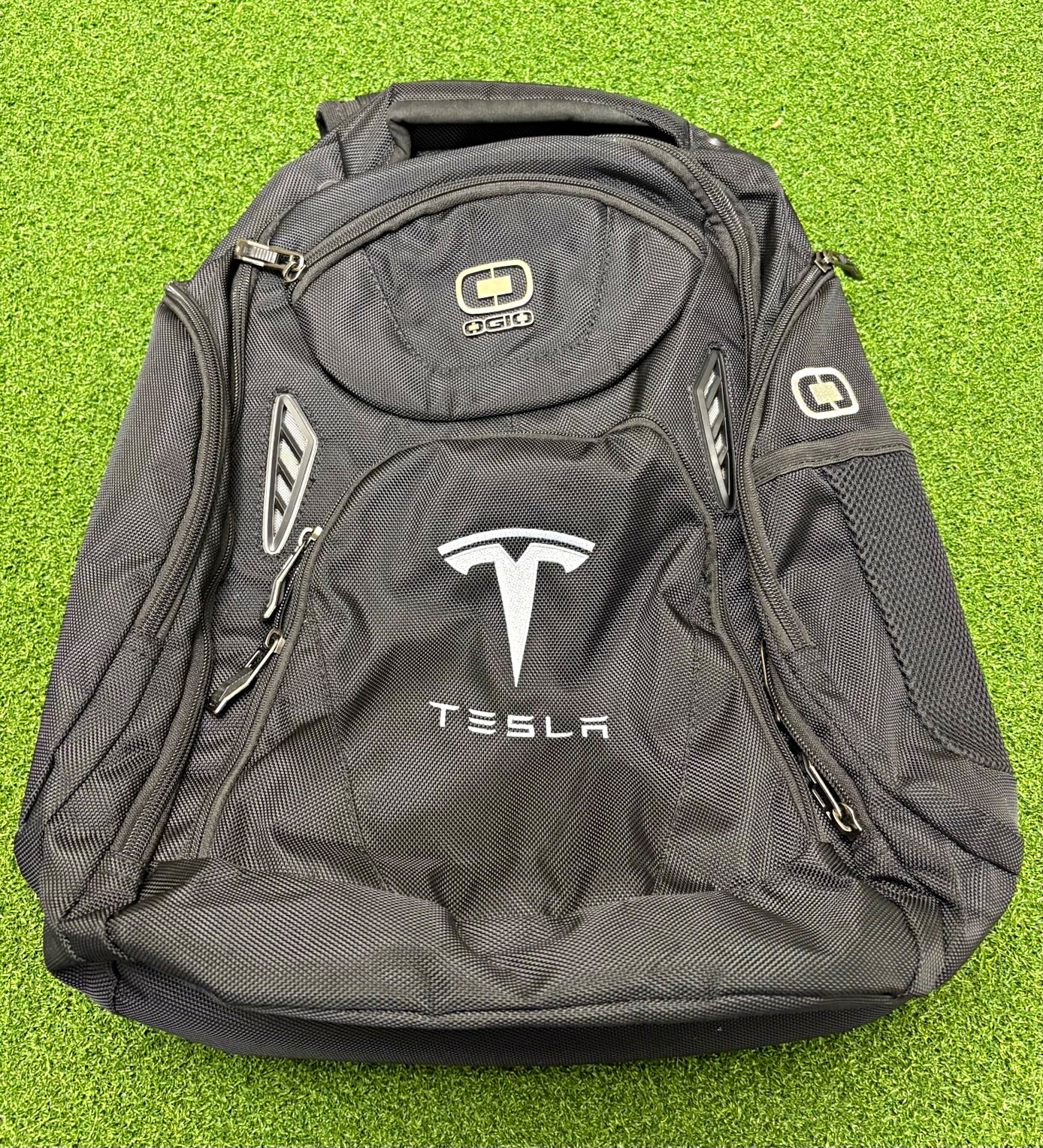 OGIO - Tesla - Black Padded Backpack 