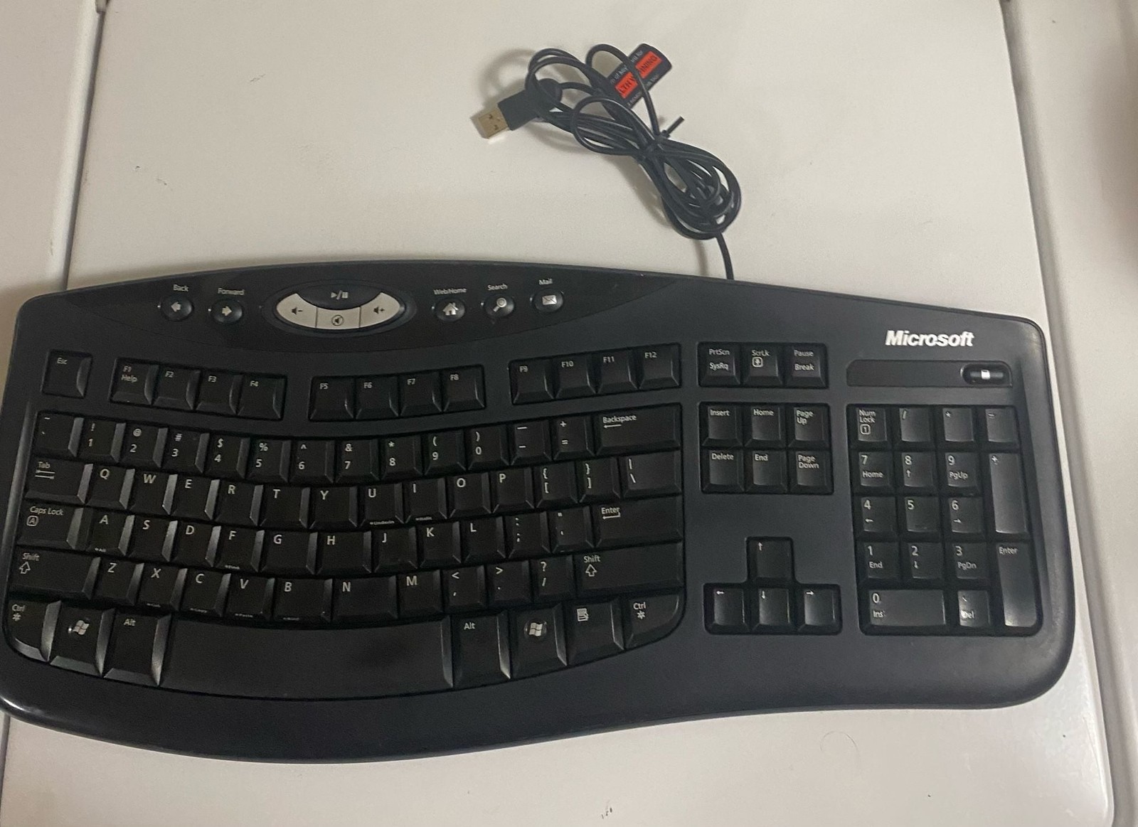 Microsoft Comfort Curve Keyboard 2000 v1.0 USB Wired