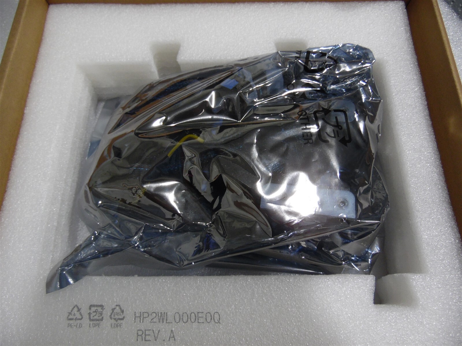 DELL EMC POWEREDGE T550 TOWER SINGLE GPU RISER KIT WITH CABLES 1DF5G