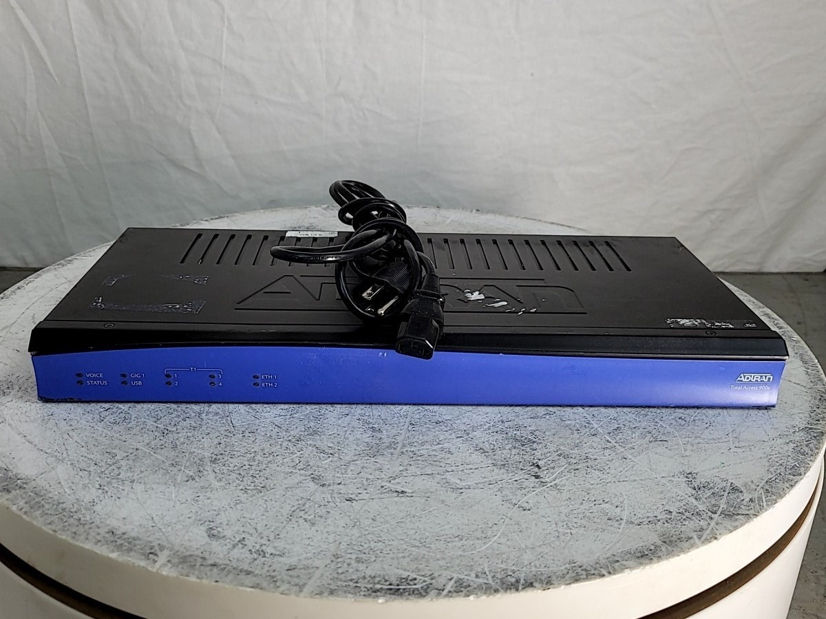 ADTRAN 4243908f1 Total Access 908E 3rd Gen Gateway Router SEE NOTES
