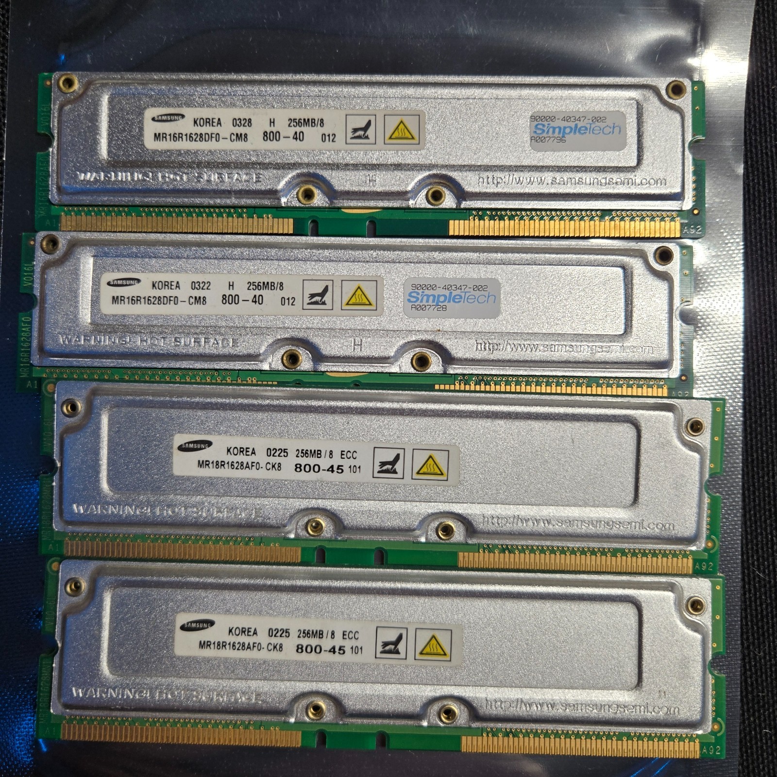 Samsung 1GB Lot 4x256MB PC800 800MHz 184-Pin RDRAM RAM RIMM Vintage - READ